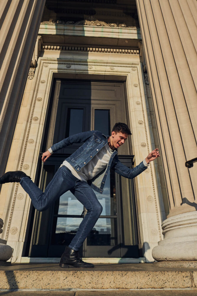 Fuji X Pro2 with xf 16mm f1.4 - Men's Fashion Photography with denim outfit around Columbia University - Model: Roberto