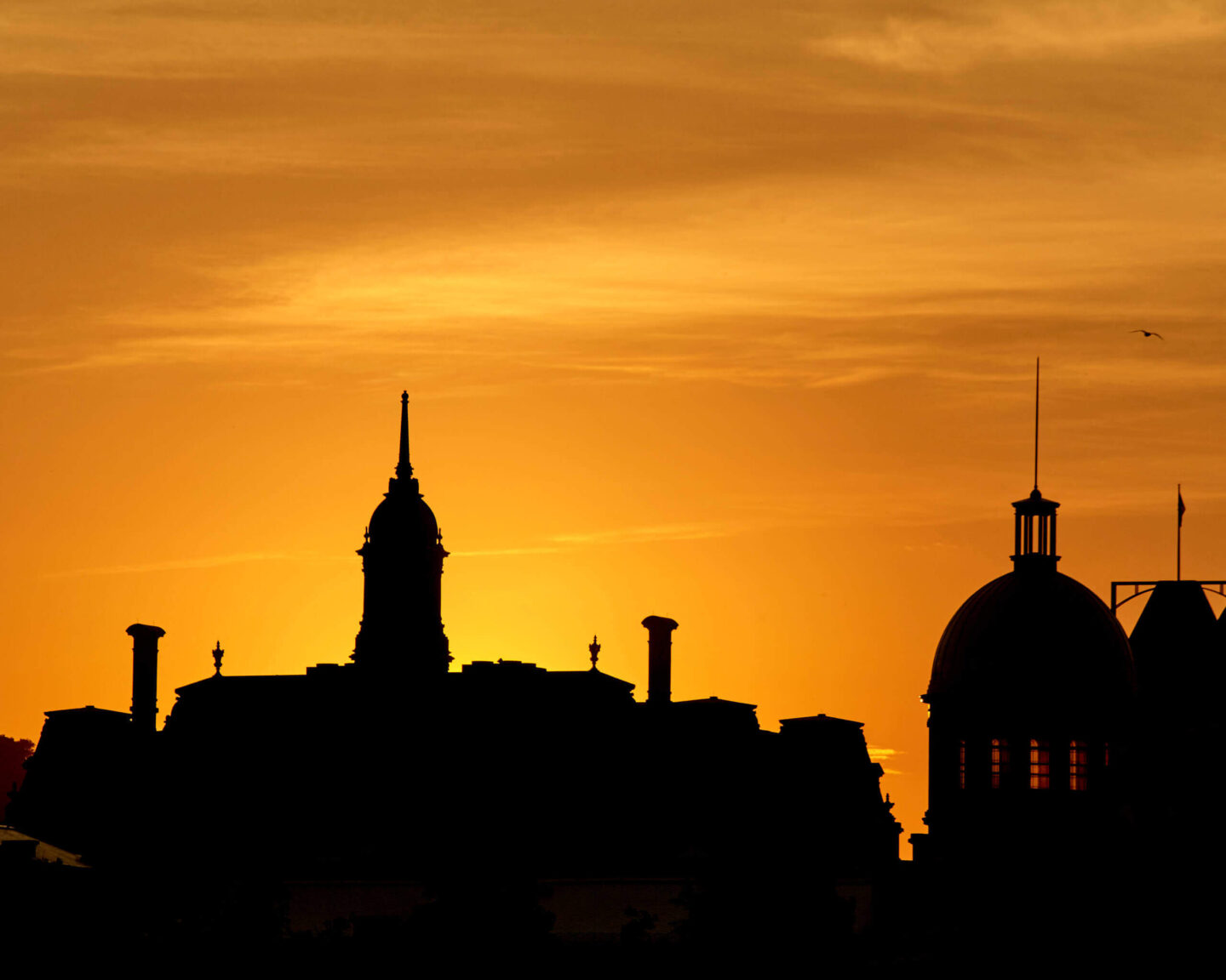 Canon 5D Mark iii with ef 50mm 1.8 - Sunset at the Bonsecours Market in the Old Port of Montreal