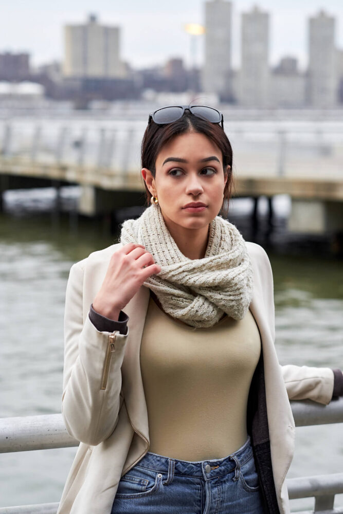 Fuji X Pro2 with xf 56mm f1.2 - Portrait Lifestyle Photography with fashion model Desiree at New York Riverside Park