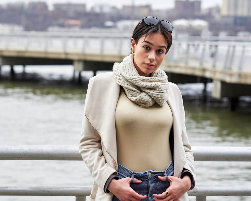 Fuji X Pro2 with xf 56mm f1.2 - Portrait Lifestyle Photography with fashion model Desiree at New York Riverside Park