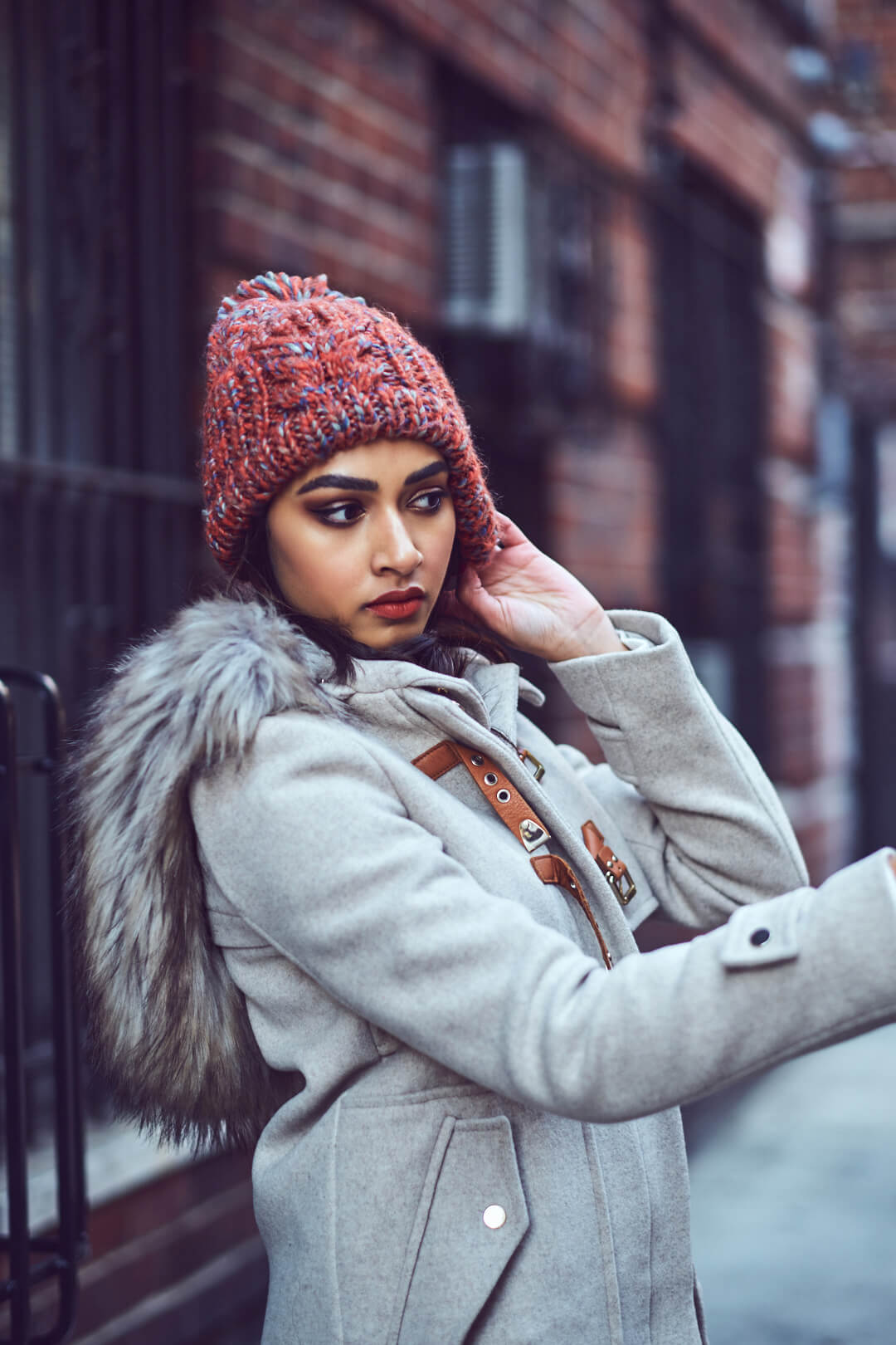 Fashion Photography Poses -Portrait Photography Poses - in Greenwich Village, New York - Model Poses - Fadia - Fuji X Pro2 with xf 56mm f1.2