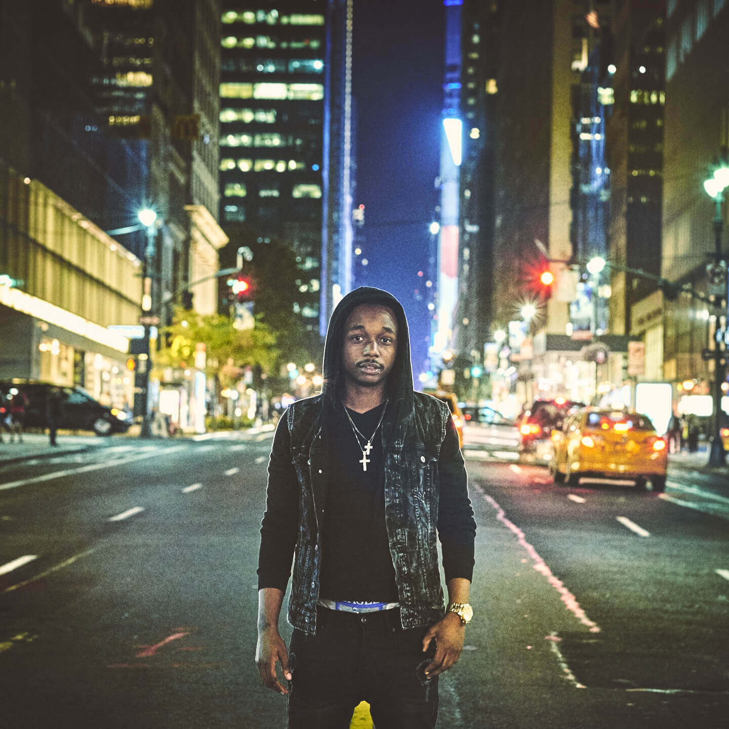 Fuji X Pro2 with Fujinon xf 56mm 1.2 - New York portrait photography in Grand Central Station - Model: Idris