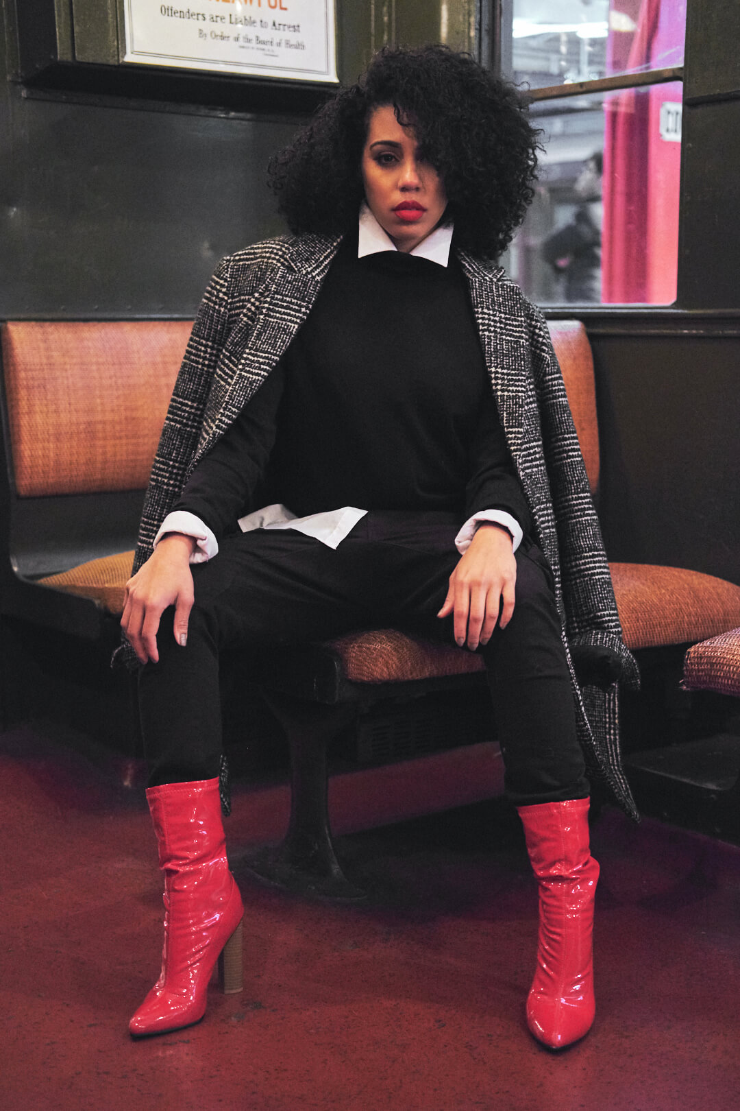 Fashion Photography Poses - Editorial Photography Portrait - MTA Transit Museum of New York - Model Poses - Jes Perez - Woman in pea coat and red heels - Fuji X Pro2 with Fujinon xf 35mm f2