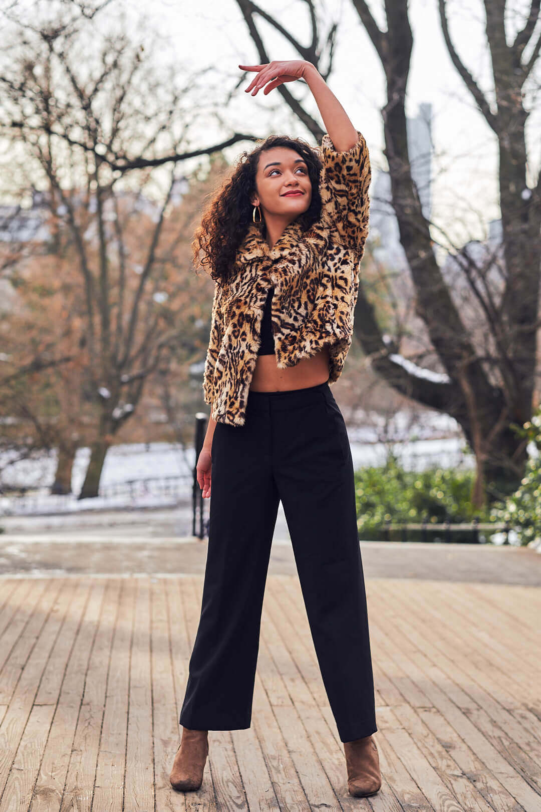 Fuji X Pro2 with xf 56mm f1.2 - Women's Fashion Photography in Central Park - Woman with leopard print jacket - Model: Jess