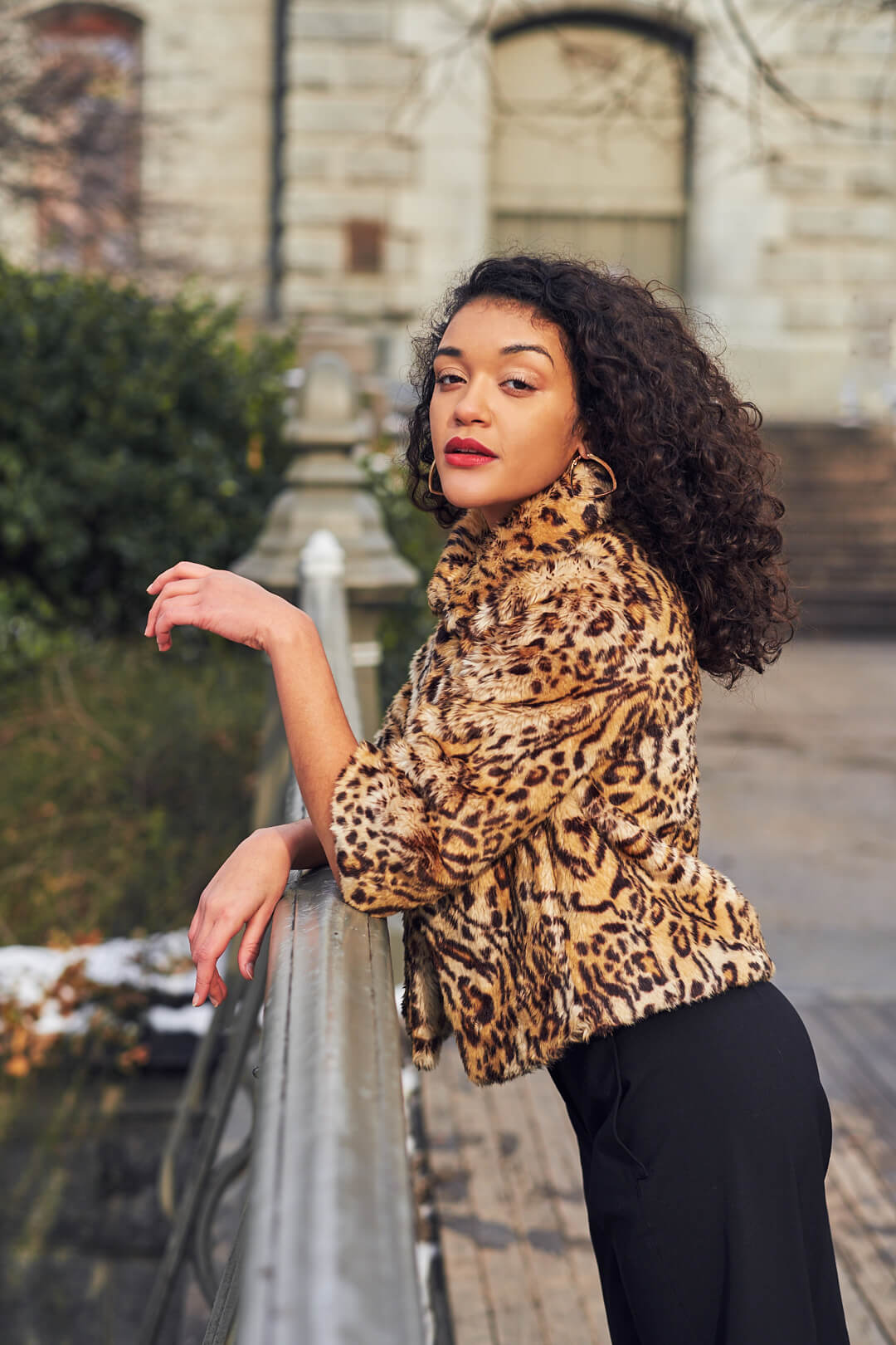 Fuji X Pro2 with xf 56mm f1.2 - Women's Fashion Photography in Central Park - Woman with leopard print jacket - Model: Jess