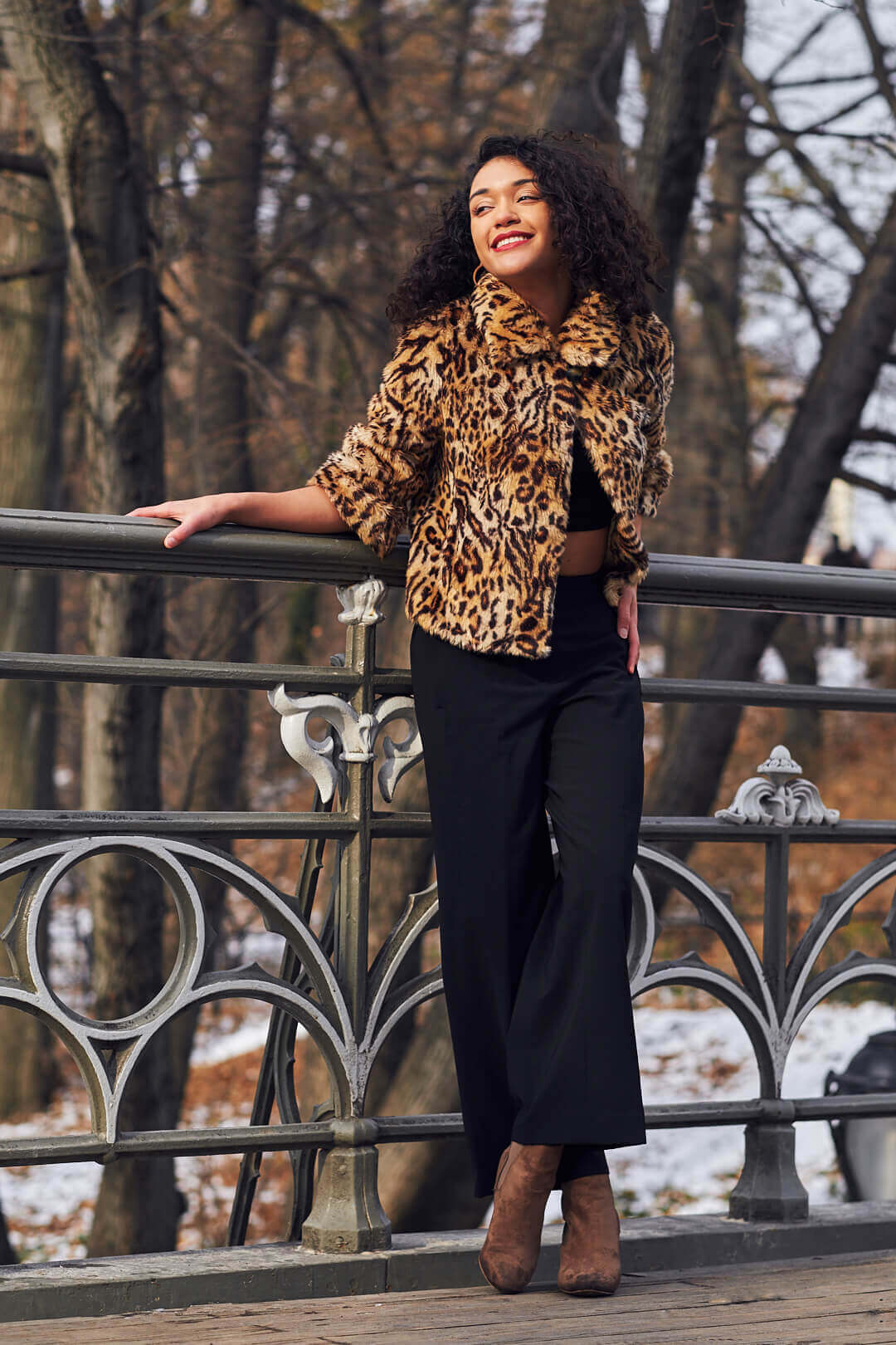 Fuji X Pro2 with xf 56mm f1.2 - Women's Fashion Photography in Central Park - Woman with leopard print jacket - Model: Jess