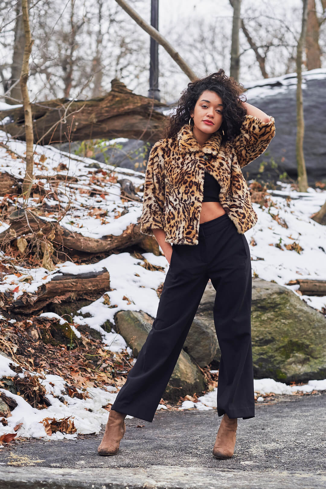 Fuji X Pro2 with xf 56mm f1.2 - Women's Fashion Photography in Central Park - Woman with leopard print jacket - Model: Jess