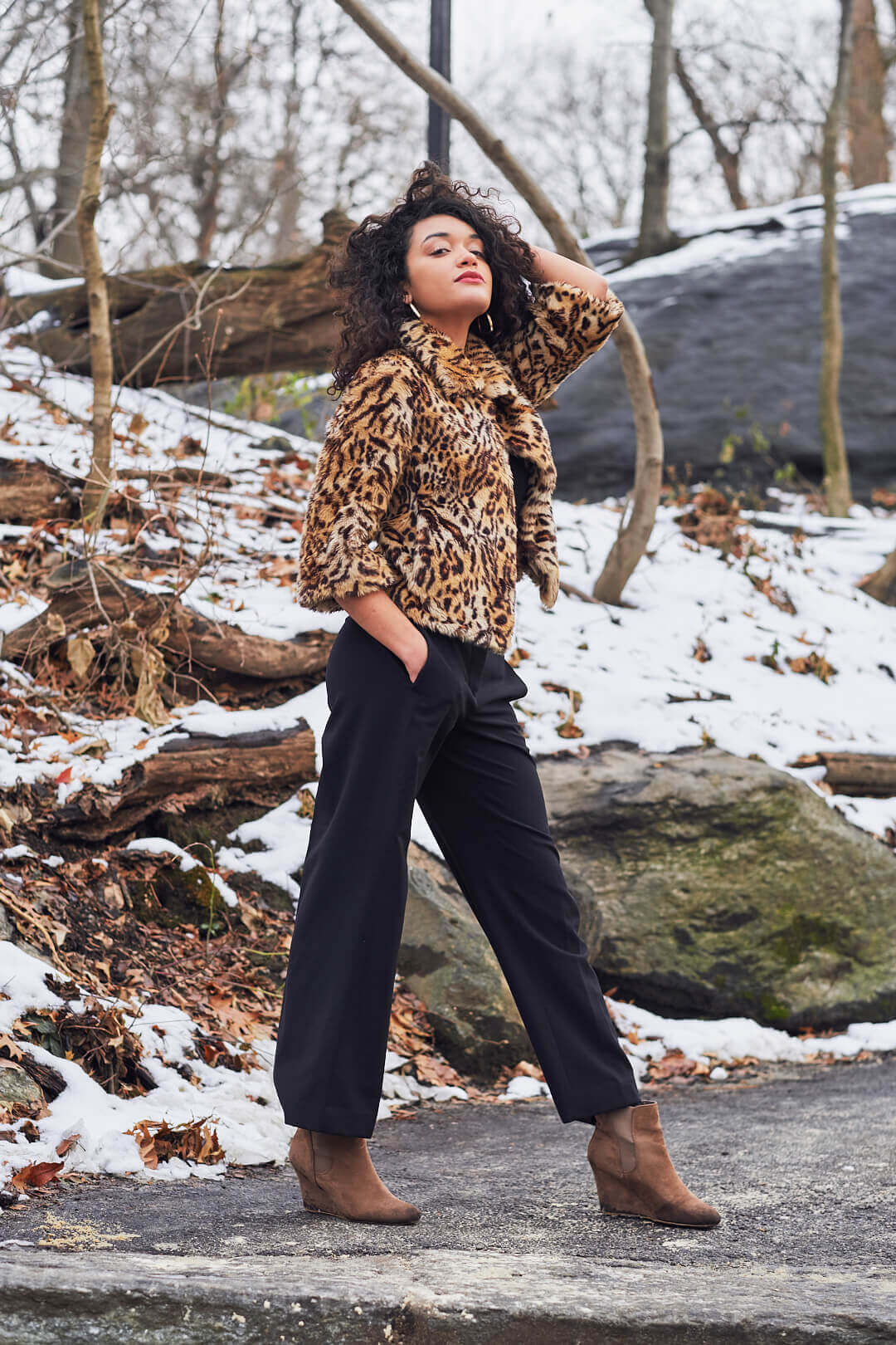 Fuji X Pro2 with xf 56mm f1.2 - Women's Fashion Photography in Central Park - Woman with leopard print jacket - Model: Jess