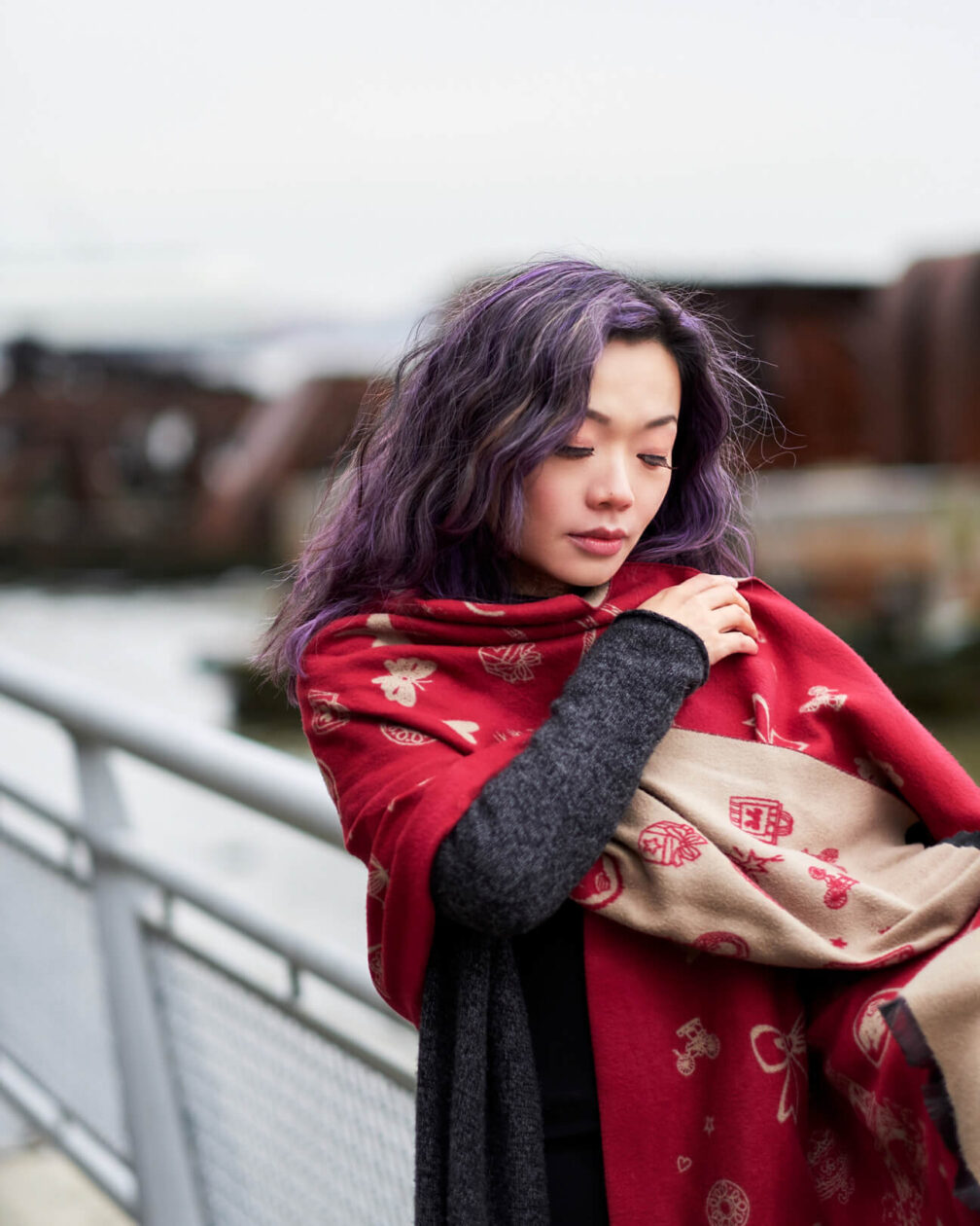 Fuji X Pro2 with xf 56mm f1.2 - Asian woman with scarf - Portrait Fashion Photography in Riverside Park New York - Model: LisePro2 with Fujinon xf 56mm 1.2 - Asian woman with scarf - Portrait Fashion Photography in Riverside Park New York - Model: Lise