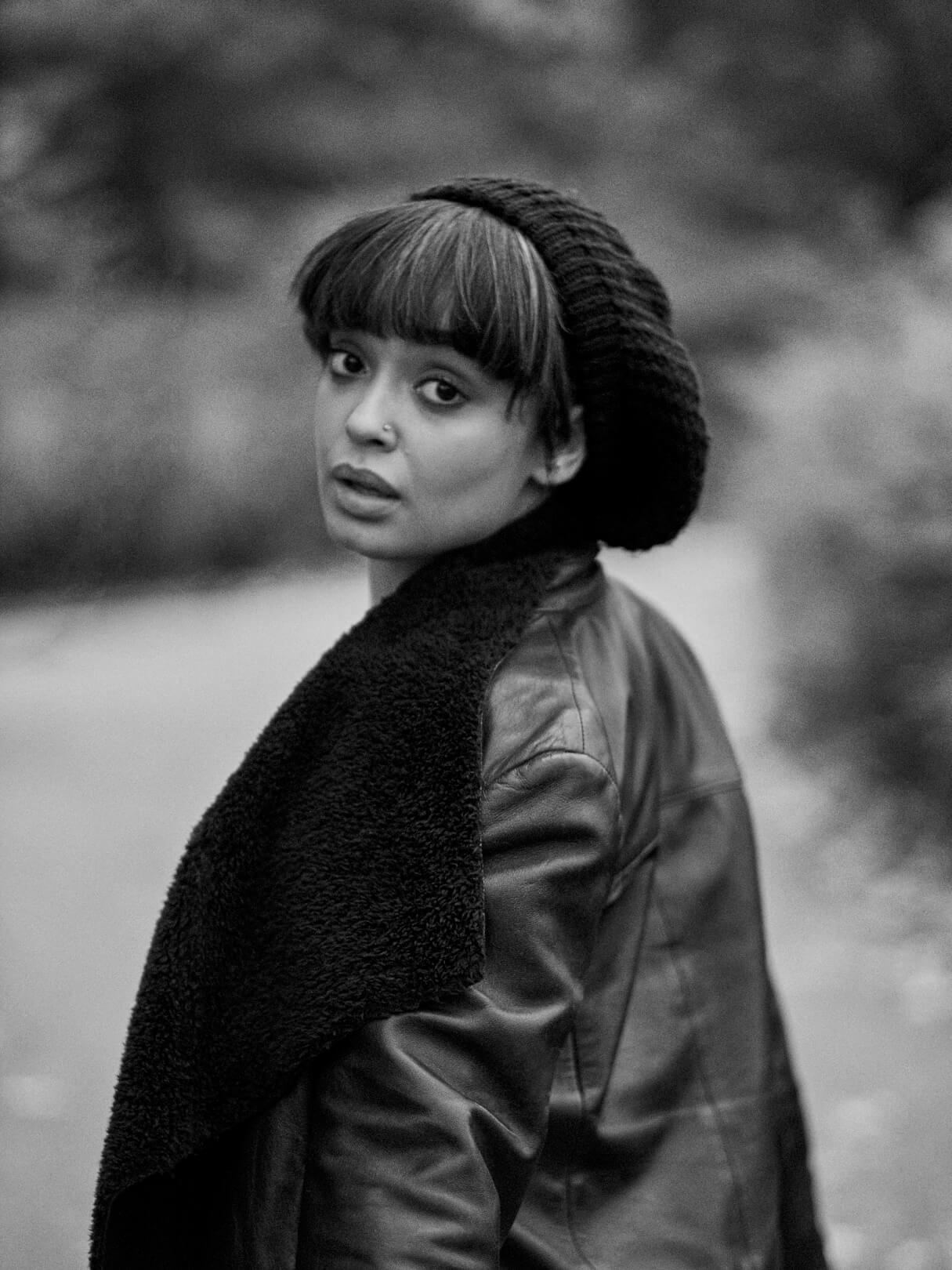 Fuji X Pro2 with xf 56mm f1.2 - Black and White Photography Storytelling - Women's fashion portrait photography in Central Park New York - Model: Lulu