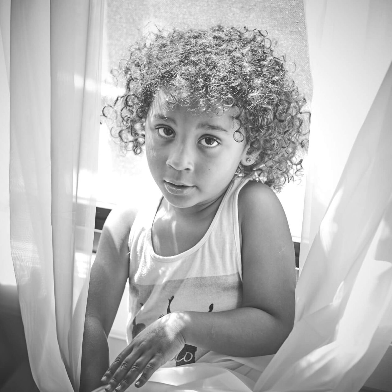 Fuji X Pro2 with xf 56mm f1.2 - Child at home portrait photography
