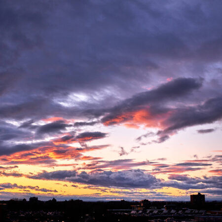 FujiFilm X100T - Landscape Photography of a colorful Montreal cloudy sunset