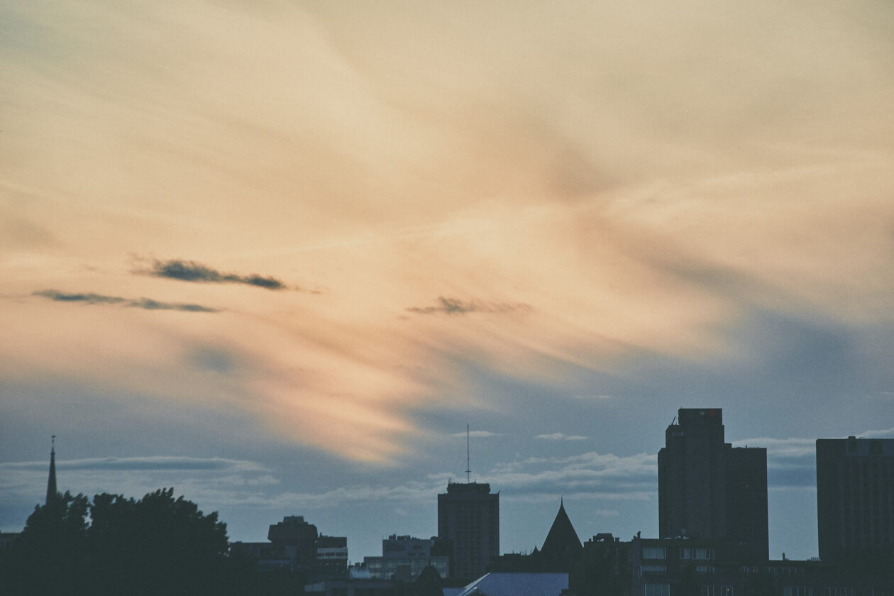 Landscape Photography Tips Travel Photography Ideas - Cityscape Photography - Sunset in Montreal Parc de Dieppe view of Downtown Montreal - FujiFilm X100T