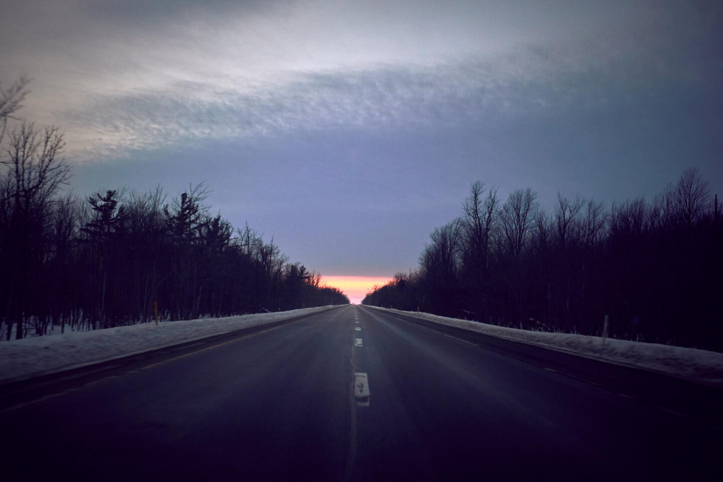 Fuji x100T - Roadtrip to Syracuse New York - Symmetry on the highway
