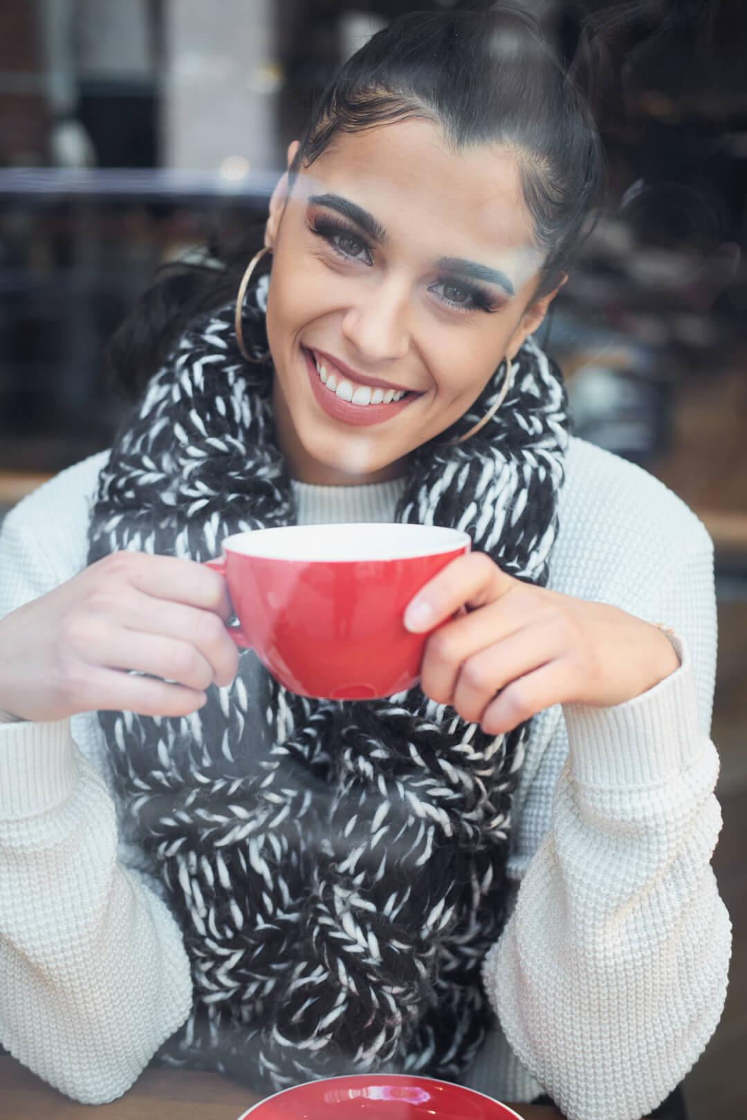 Emily - Flatiron District - Fashion Photography Poses - New York - Woman with a scarf and sunglasses - Portrait Photography Poses - Fuji X Pro2 with xf 56mm f1.2