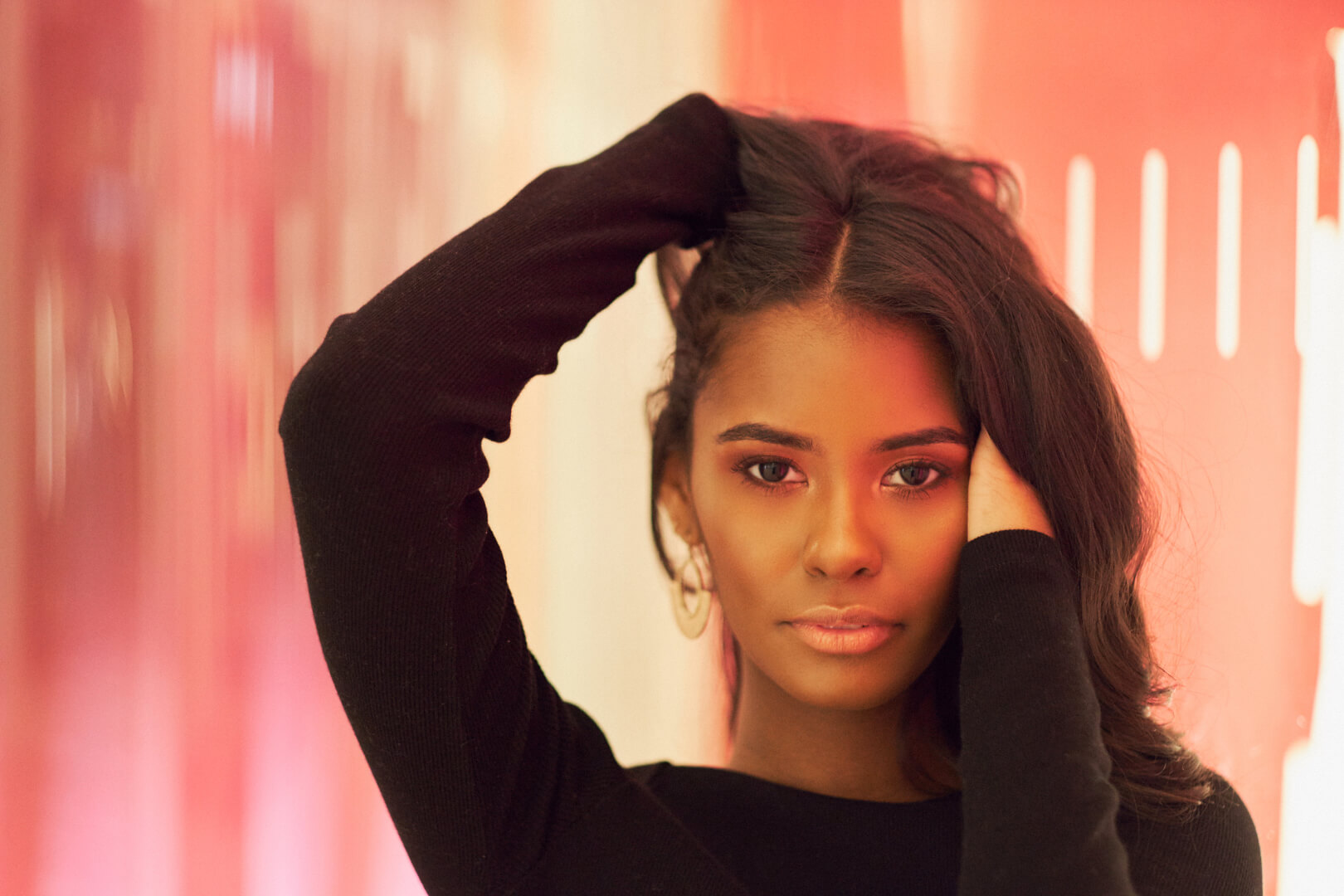 Linda - The Oculus, New York - Portrait Photography Poses - Headshot Photography Poses - Fashion Photography Poses - Fuji X Pro2 with xf 56mm f1.2