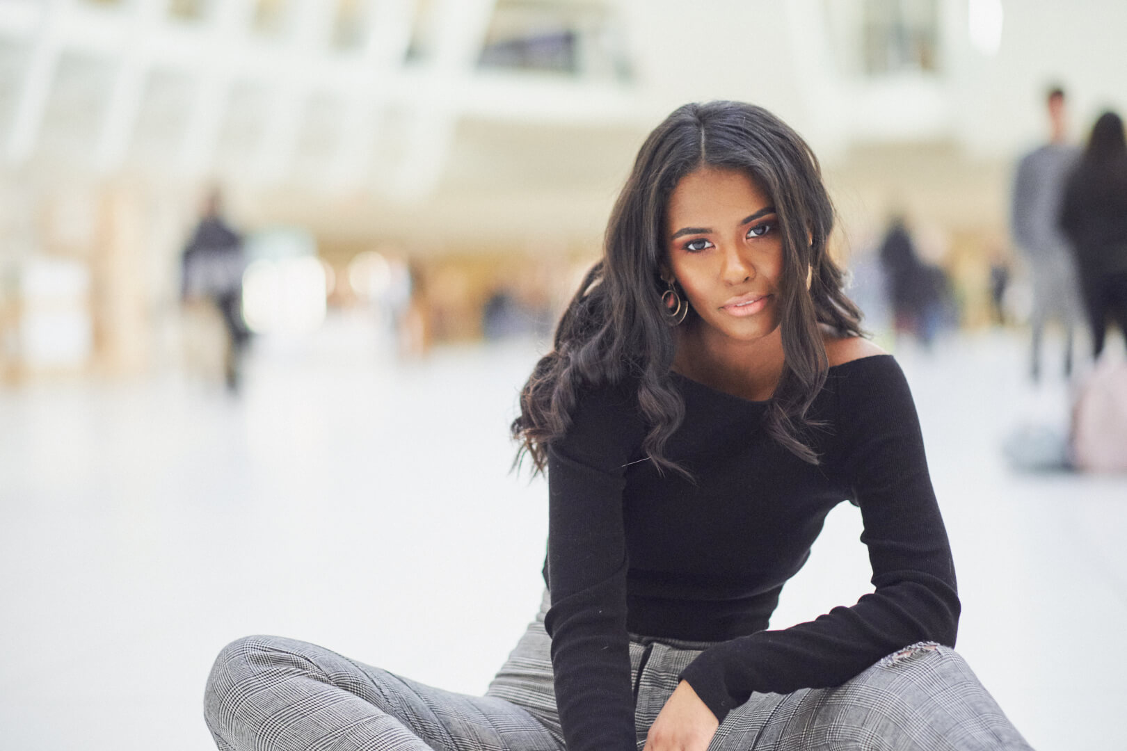 Linda - The Oculus, New York - Portrait Photography Poses - Headshot Photography Poses - Fashion Photography Poses - Fuji X Pro2 with xf 56mm f1.2