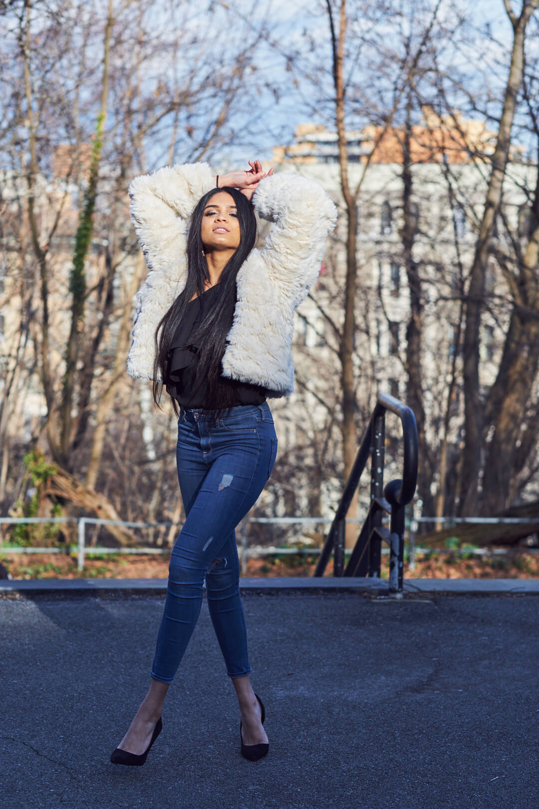 Fashion Photography Poses - Lifestyle Photography Woman - Maesha Morningside Park - Columbia University - Model Poses - Maesha - Fuji X Pro2 with xf 56mm f1.2