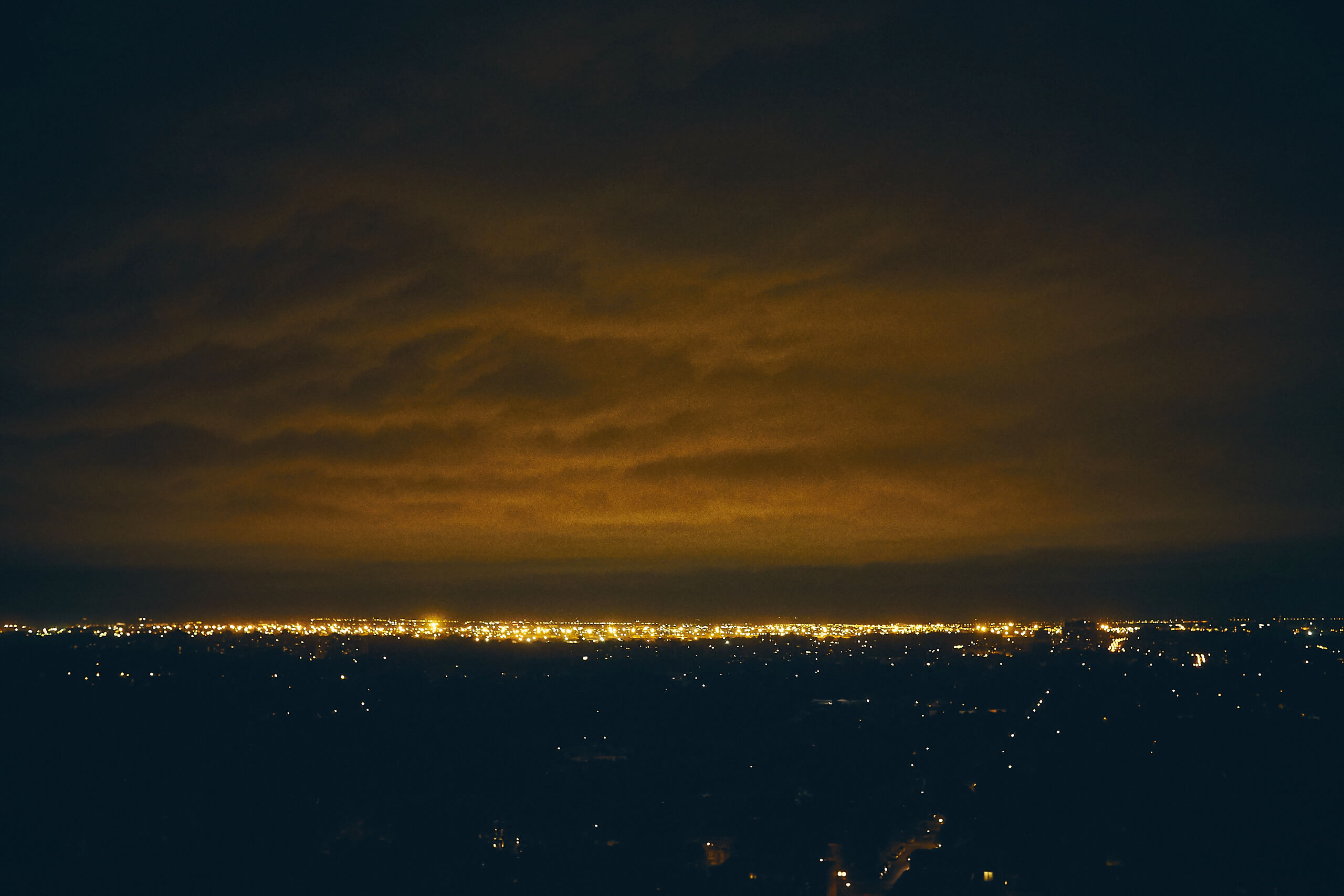 Landscape Photography Tips - Travel Photography Ideas - Montreal Night Lights from rooftop - Canon 5D Mark iii with ef 50mm 1.8