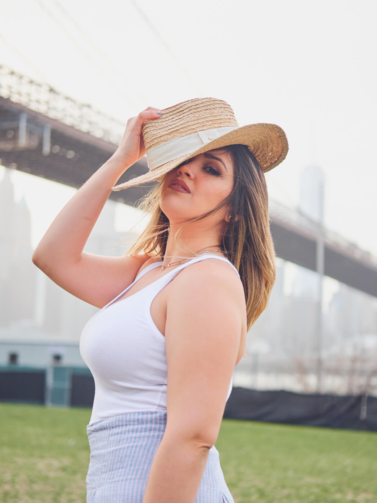 Mairen - Lifestyle Photography - Portrait Photography - Social Media Blogger Photography - Dumbo Brooklyn New York Meetup