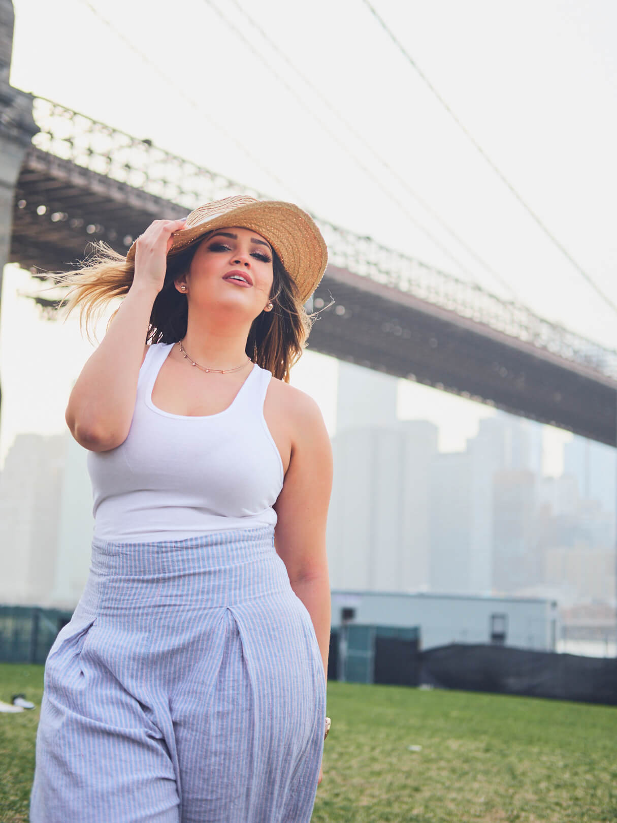 Mairen - Lifestyle Photography - Portrait Photography - Social Media Blogger Photography - Dumbo Brooklyn New York Meetup