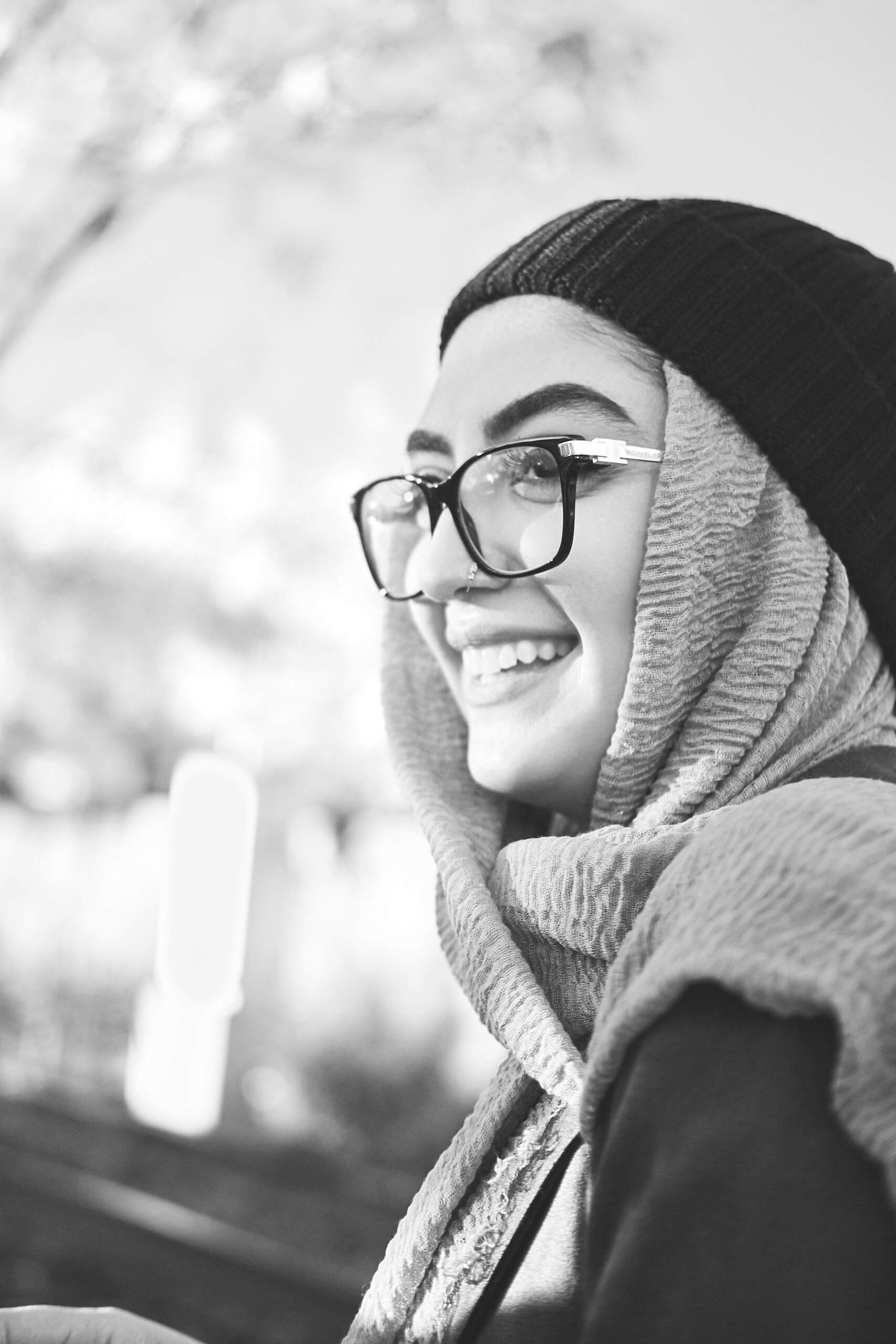 Jawaher - Lifestyle Photography - Instagram Photography Meetup - Portrait Photography - Gantry Plaza Park, Long Island City - New York