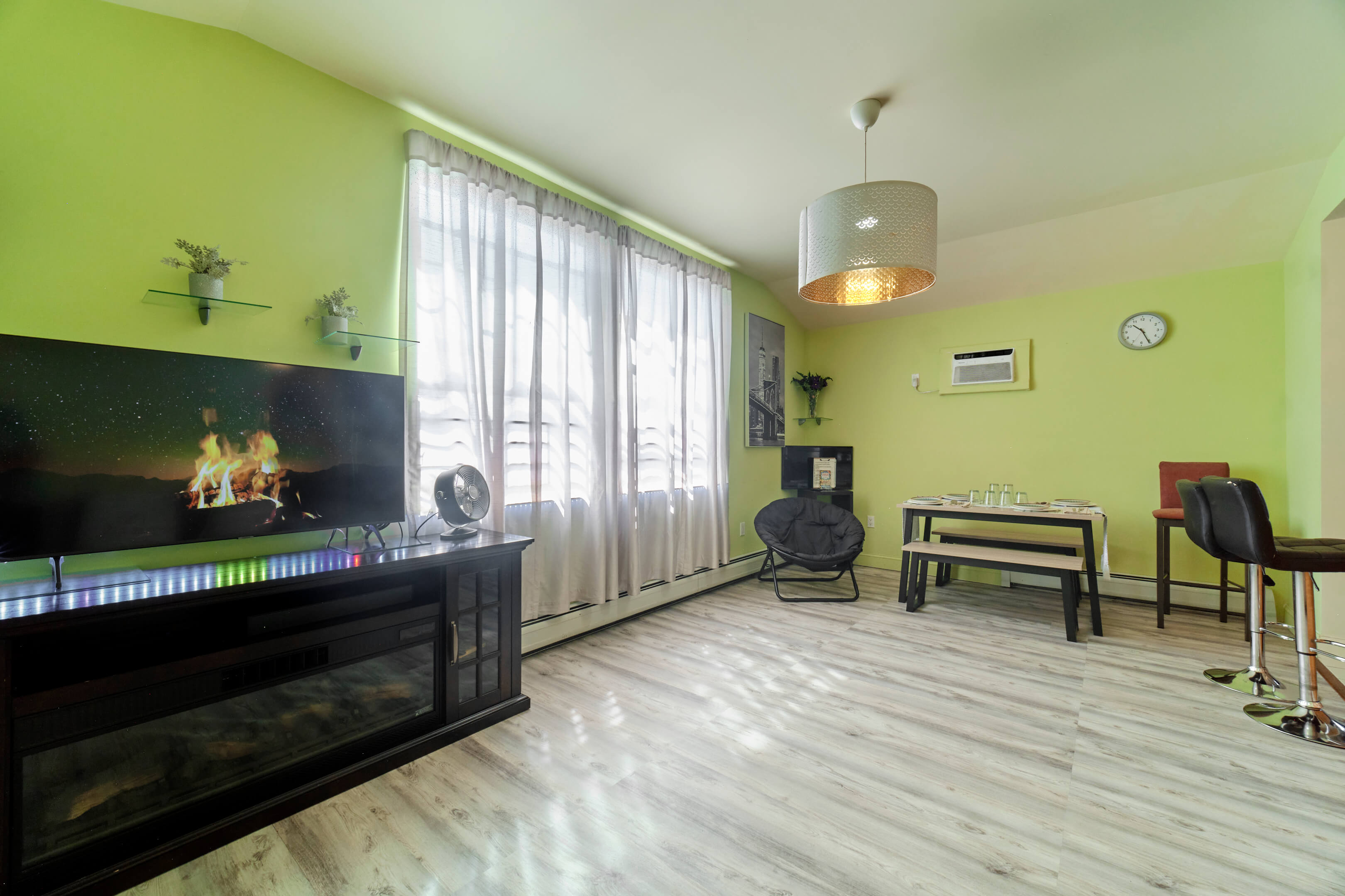 101 Dolphin Ct, Bronx, NY 10473 - Real Estate Photography, AirBnB Photography