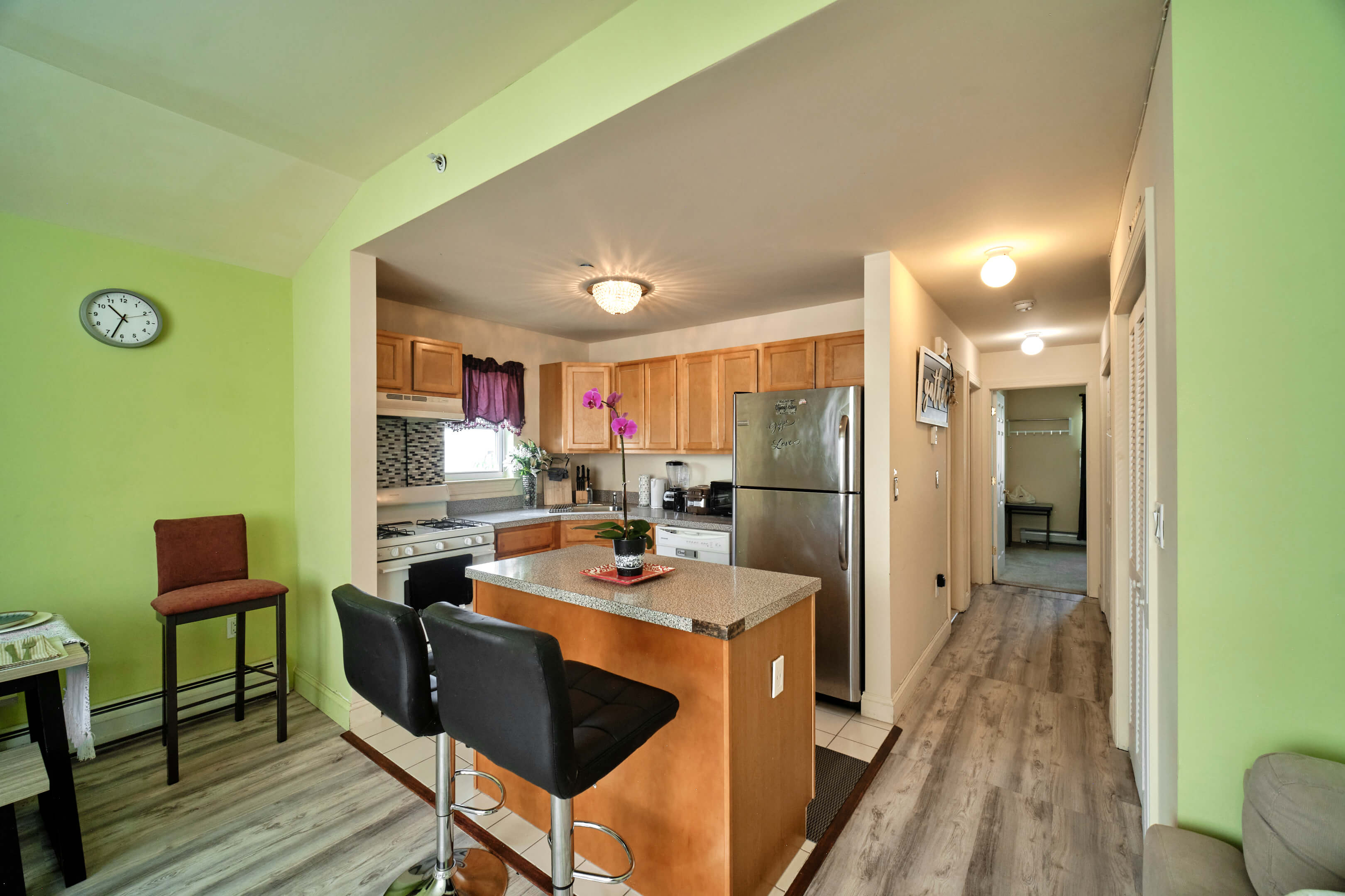 101 Dolphin Ct, Bronx, NY 10473 - Real Estate Photography, AirBnB Photography