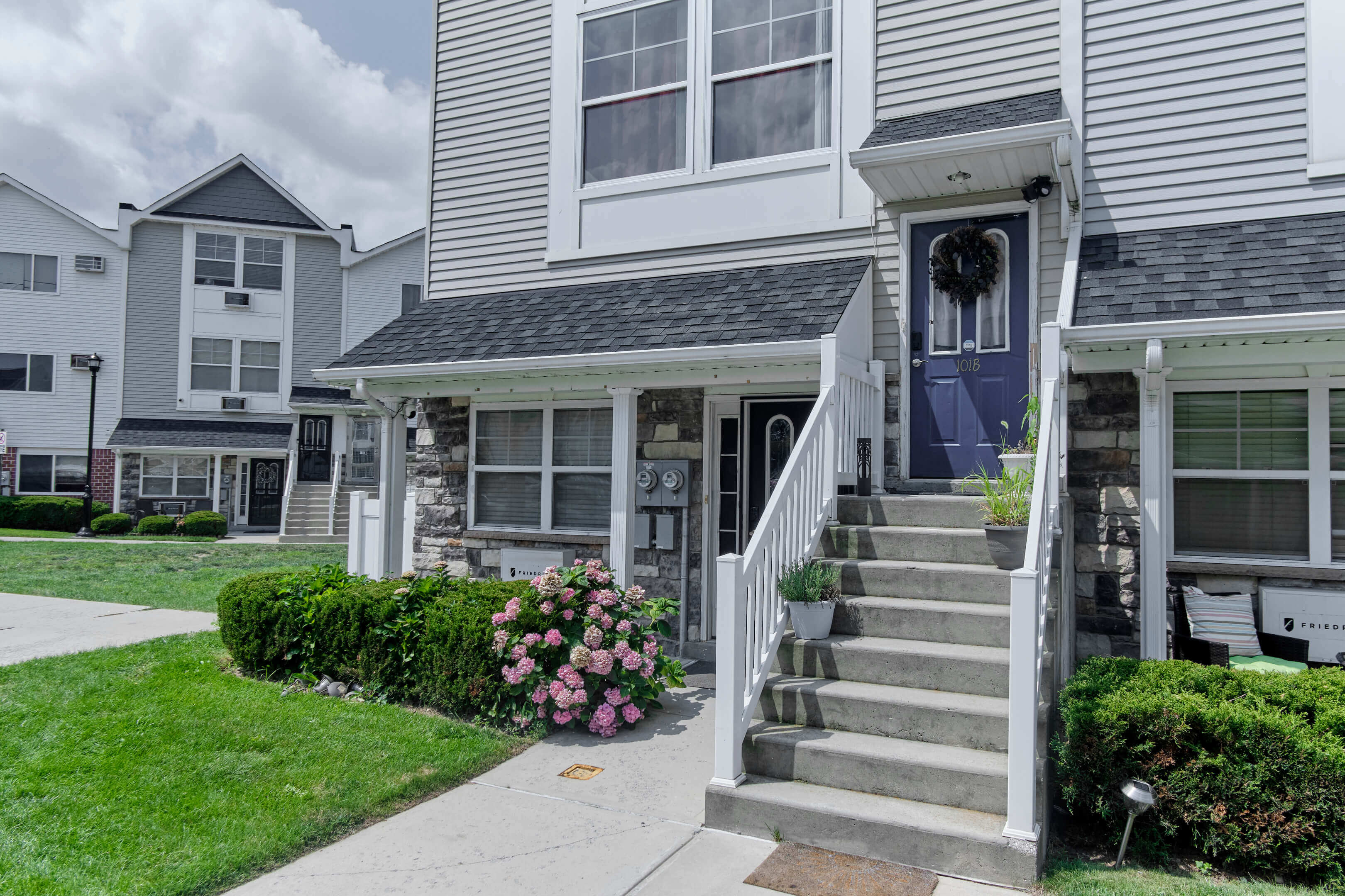 101 Dolphin Ct, Bronx, NY 10473 - Real Estate Photography, AirBnB Photography