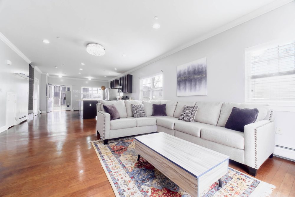 101 Dolphin Ct, Bronx, NY 10473 - Real Estate Photography, AirBnB Photography