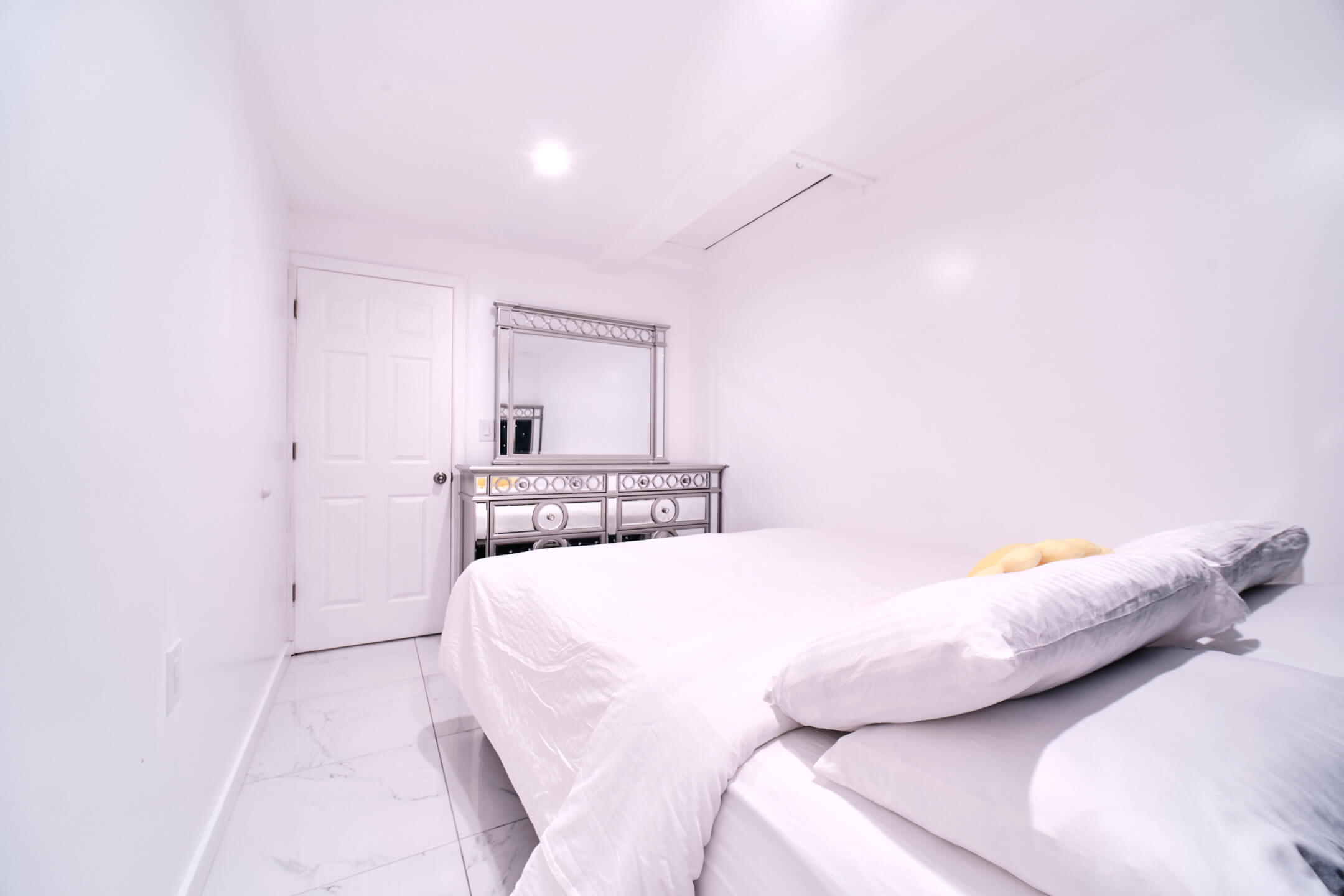 3204 77th St, East Elmhurst, NY 11370 - Lower Level AirBnB - Real Estate Photography