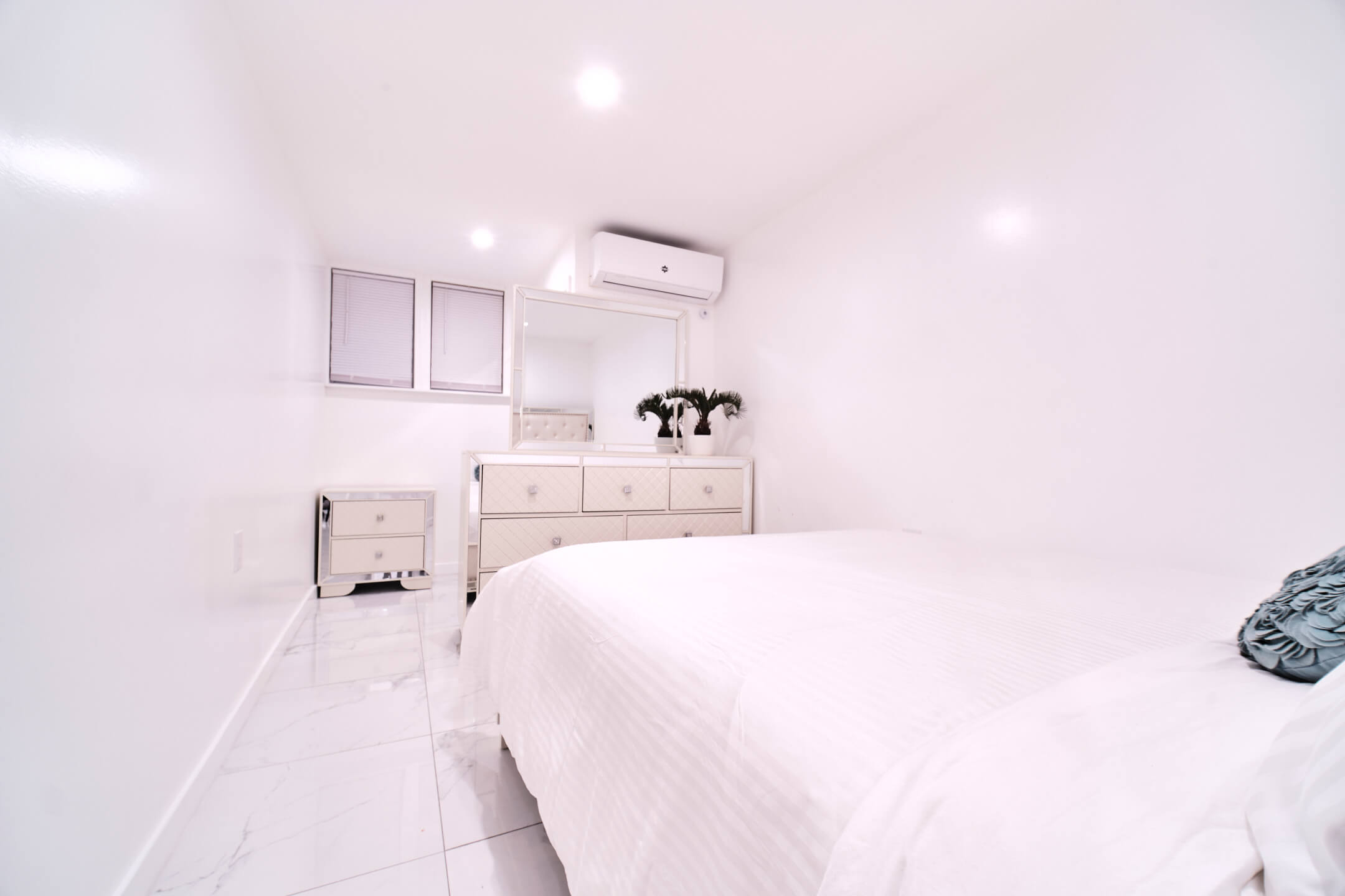 3204 77th St, East Elmhurst, NY 11370 - Lower Level AirBnB - Real Estate Photography