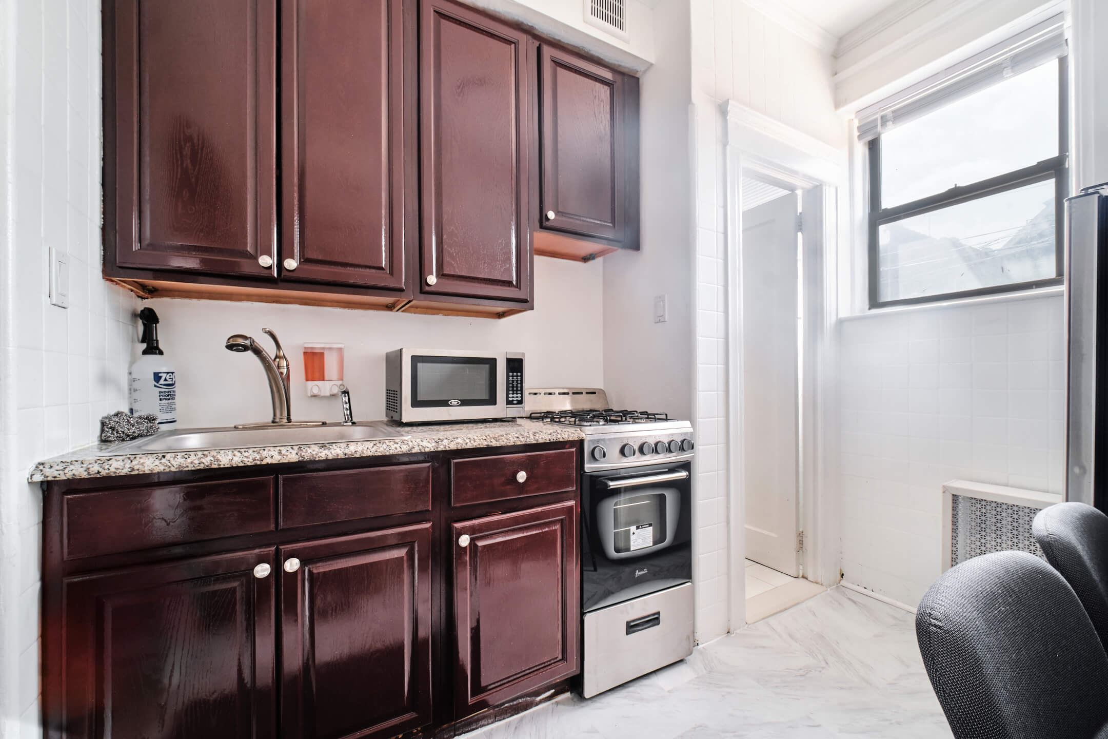 41-32 76th St, East Elmhurst, NY 11373 - Apt 1 - Real Estate Photography - AirBnB Listing