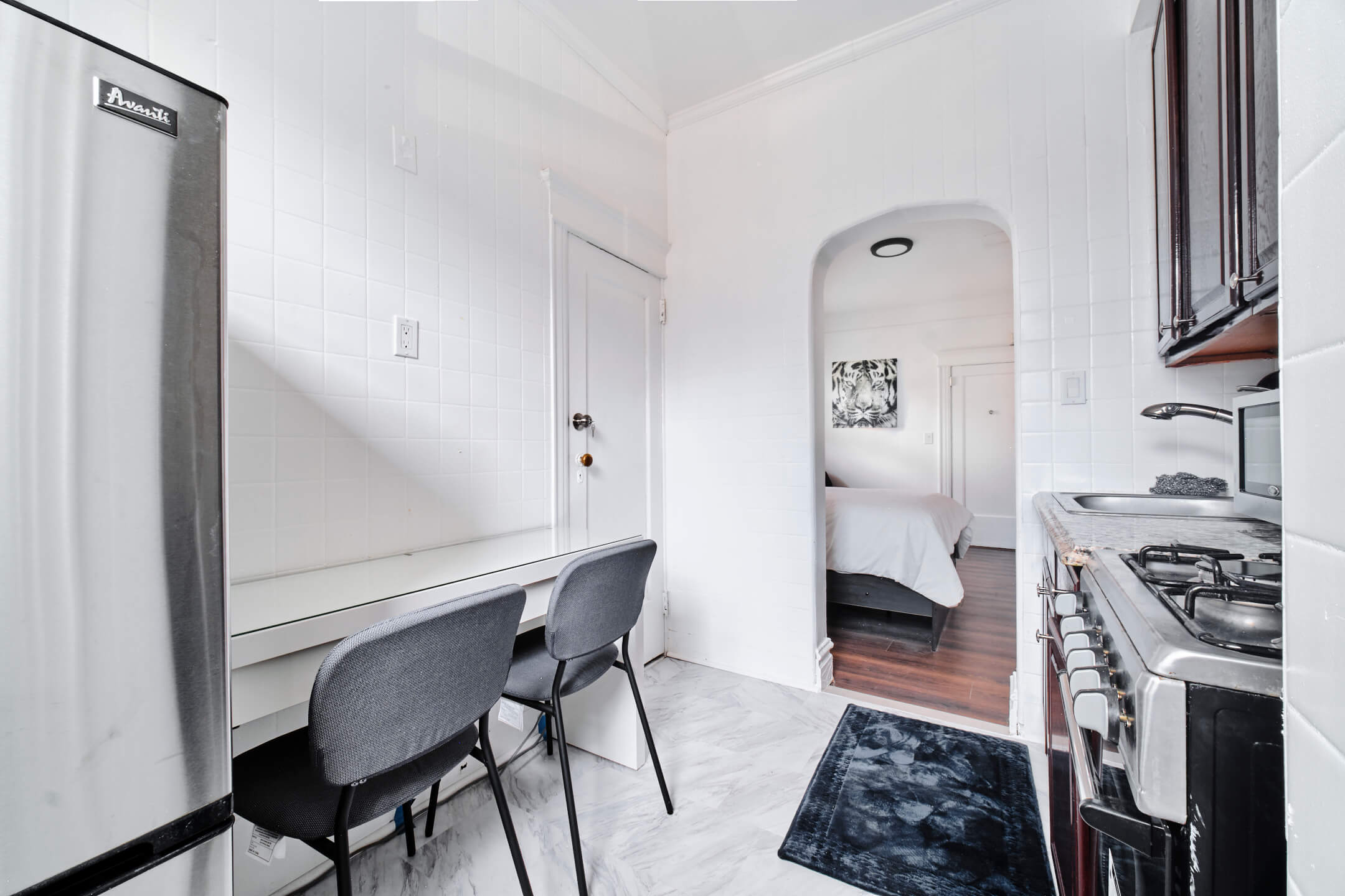 41-32 76th St, East Elmhurst, NY 11373 - Apt 1 - Real Estate Photography - AirBnB Listing