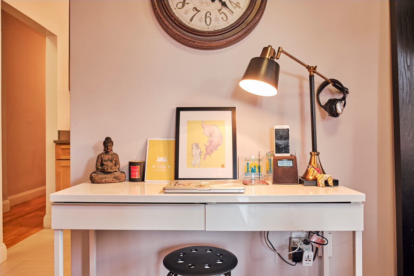 2W_111th_street - Living Room Desk - airBnB Photography