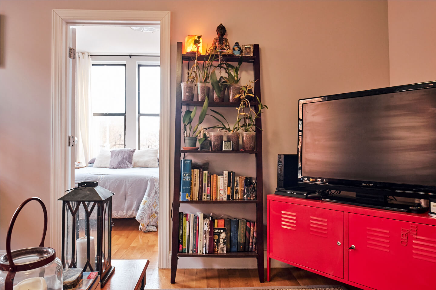 2W_111th_street - Livingroom Bedroom View - airBnB Photography