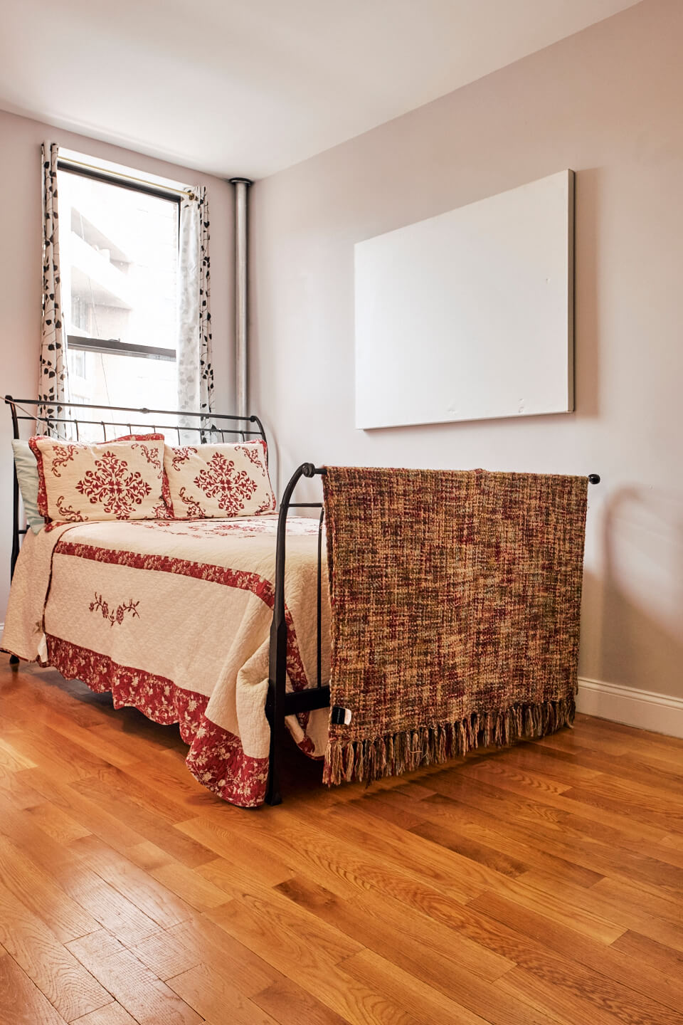 2W_111th_street - Bedroom - airBnB Photography