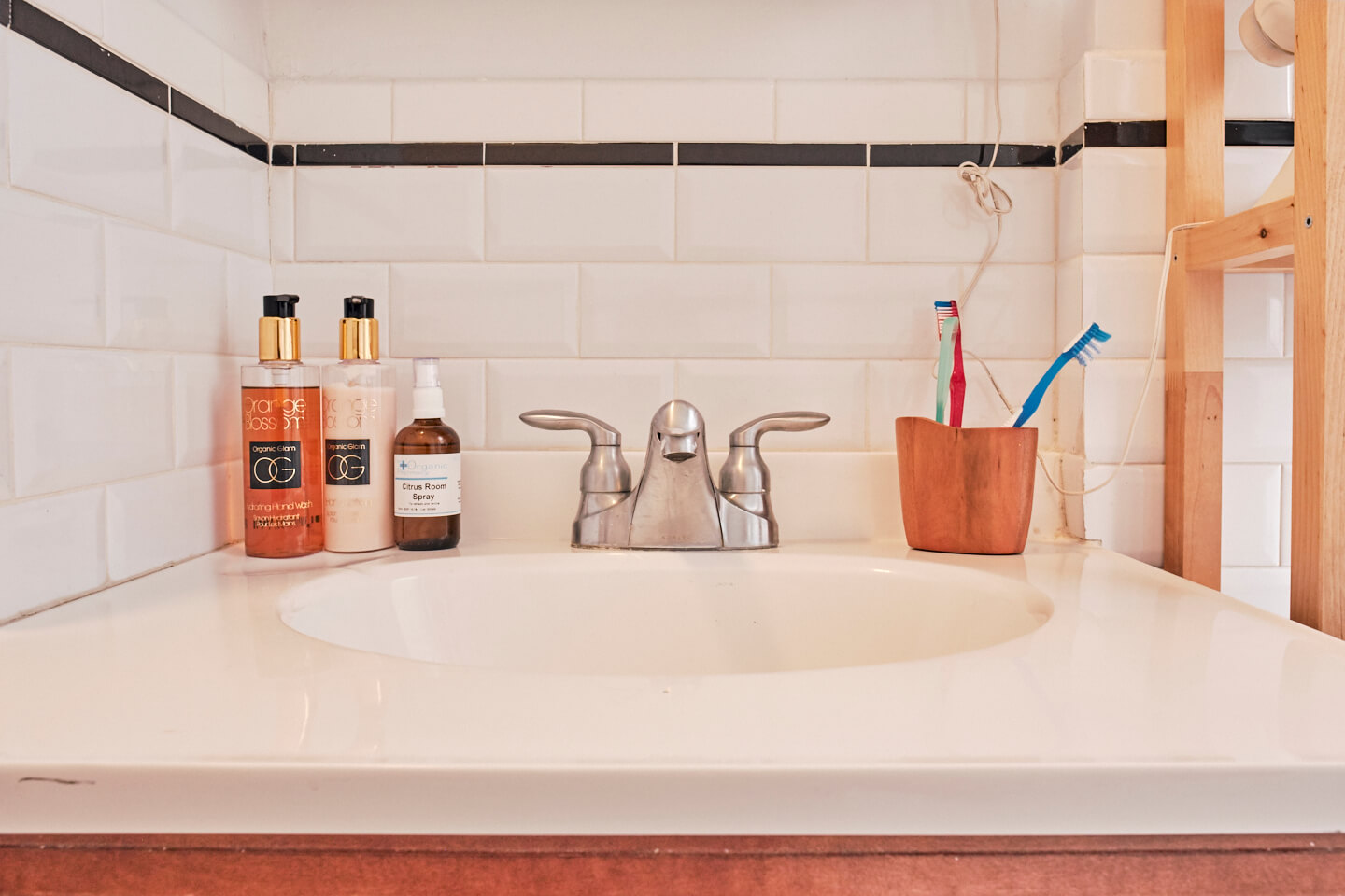 2W_111th_street - Bathroom Sink - airBnB Photography