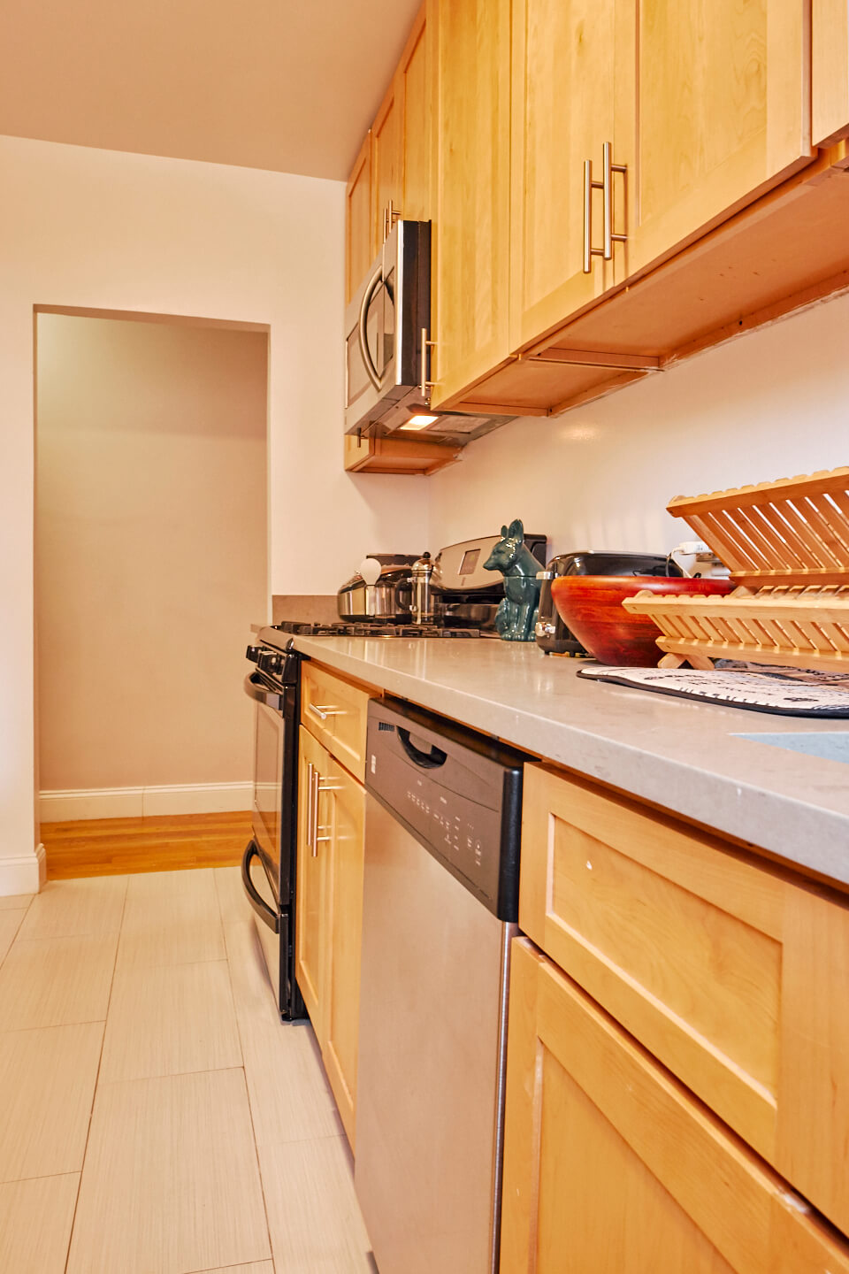 2W_111th_street - Kitchen - airBnB Photography