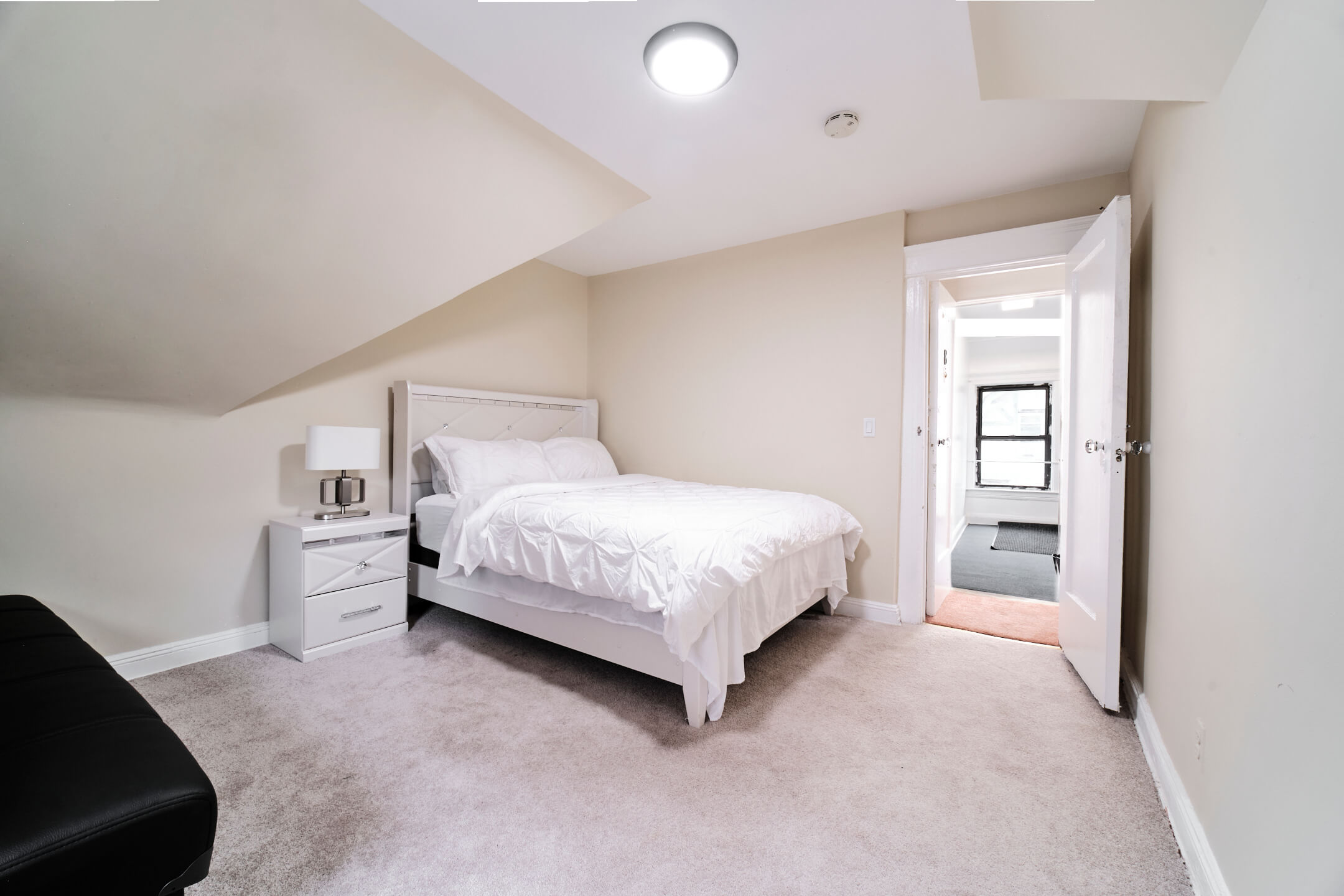 41-32 76th St, East Elmhurst, NY 11373 - Apt 8 - Real Estate Photography - AirBnB Listing