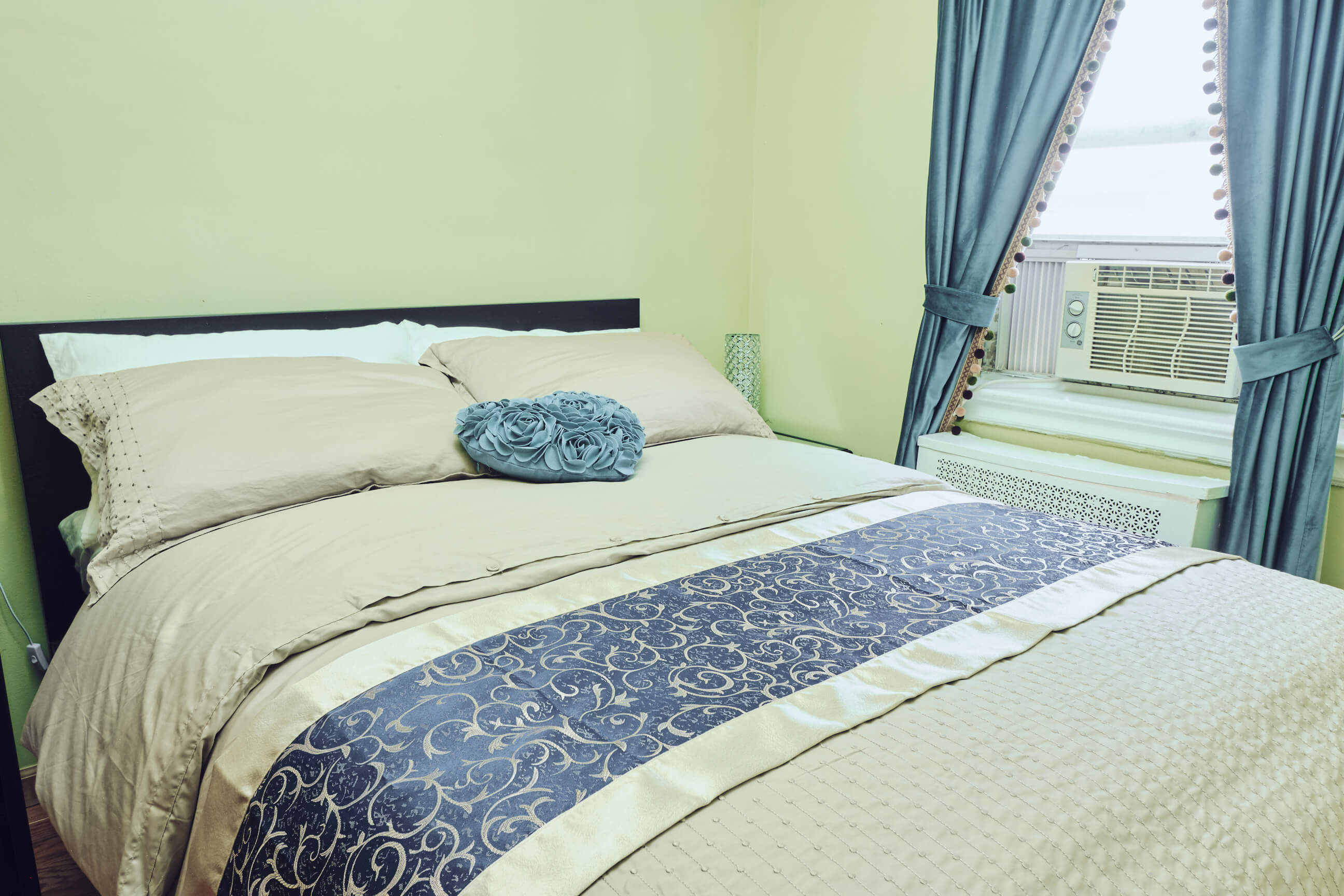 3204 77th St, East Elmhurst, NY 11370 - AirBnb - Real Estate - Interior Photography