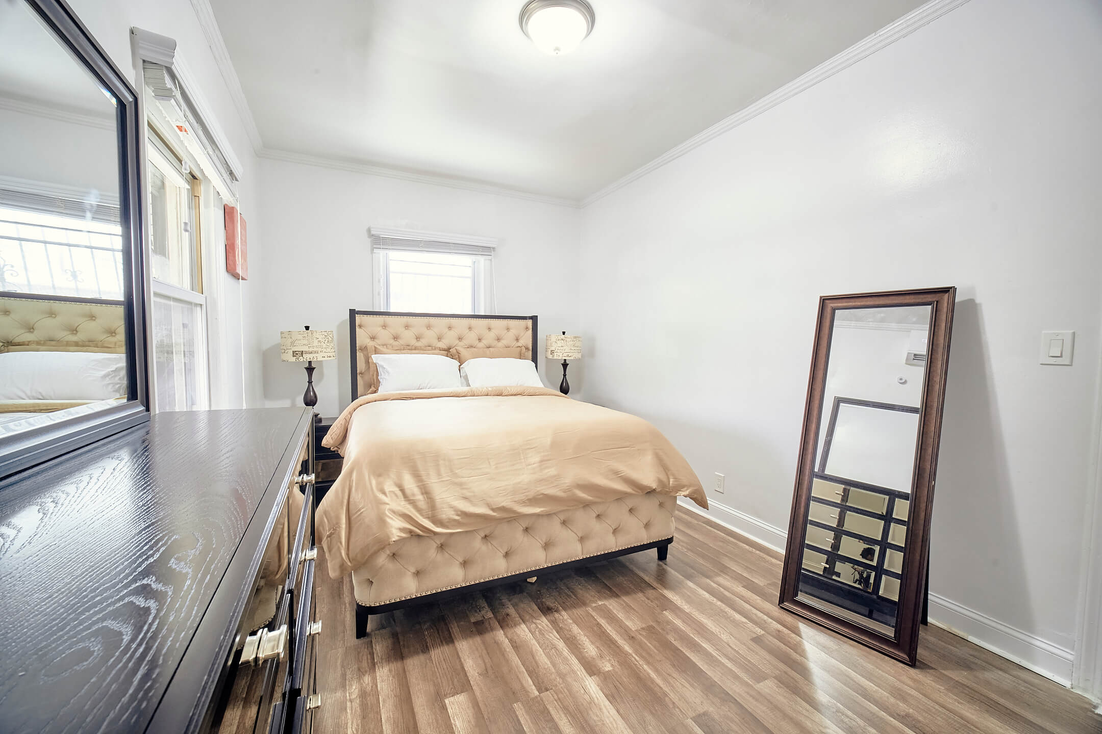 24-01 95th St, East Elmhurst, NY 11369 - Upper Level AirBnB