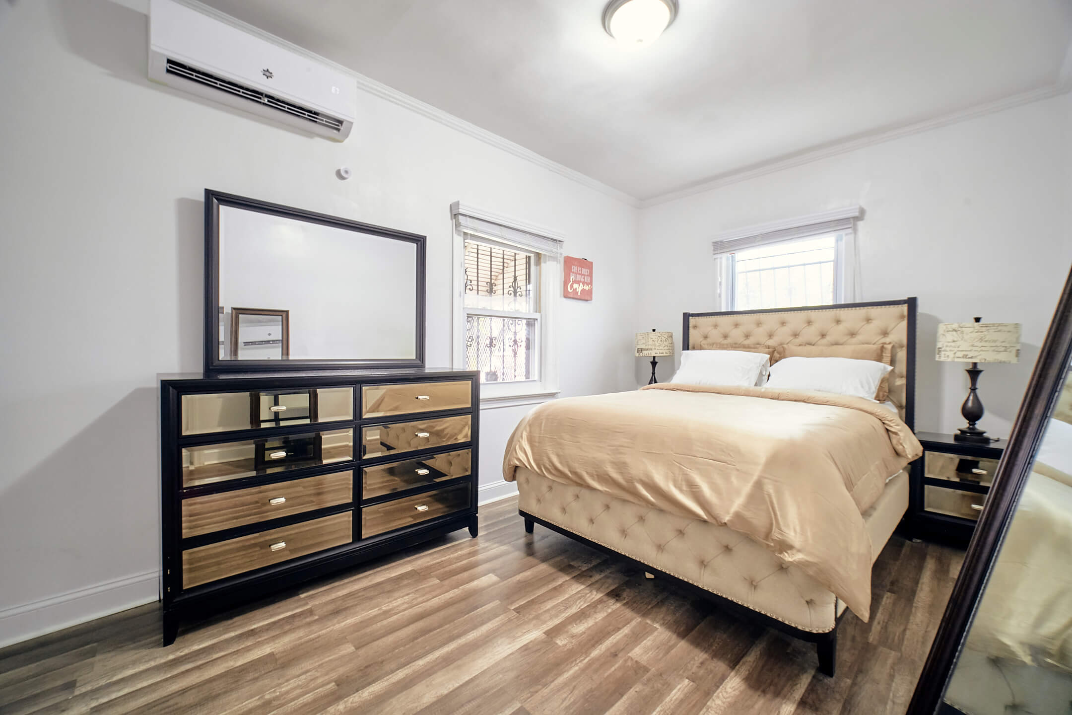 24-01 95th St, East Elmhurst, NY 11369 - Upper Level AirBnB