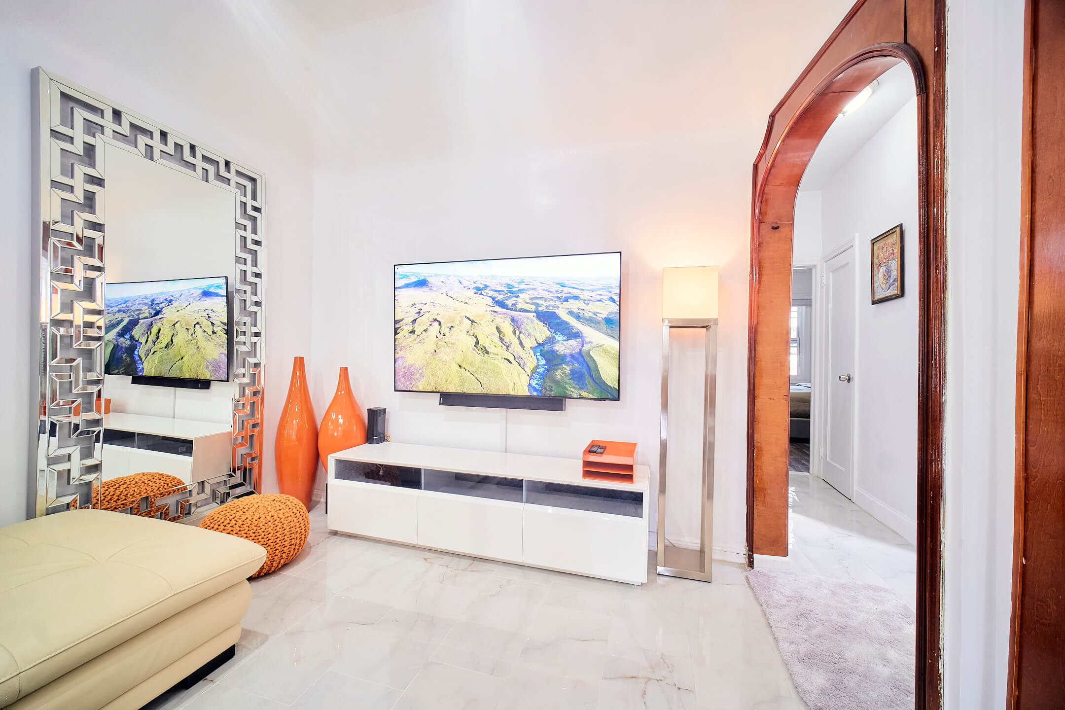 24-01 95th St, East Elmhurst, NY 11369 - Upper Level AirBnB