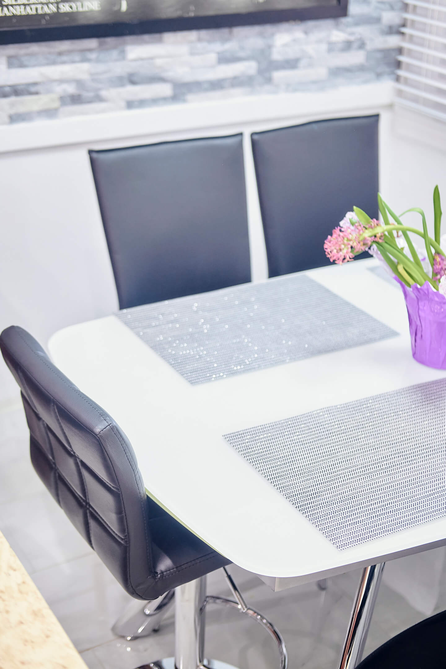 24-01 95th St, East Elmhurst, NY 11369 - Upper Level AirBnB