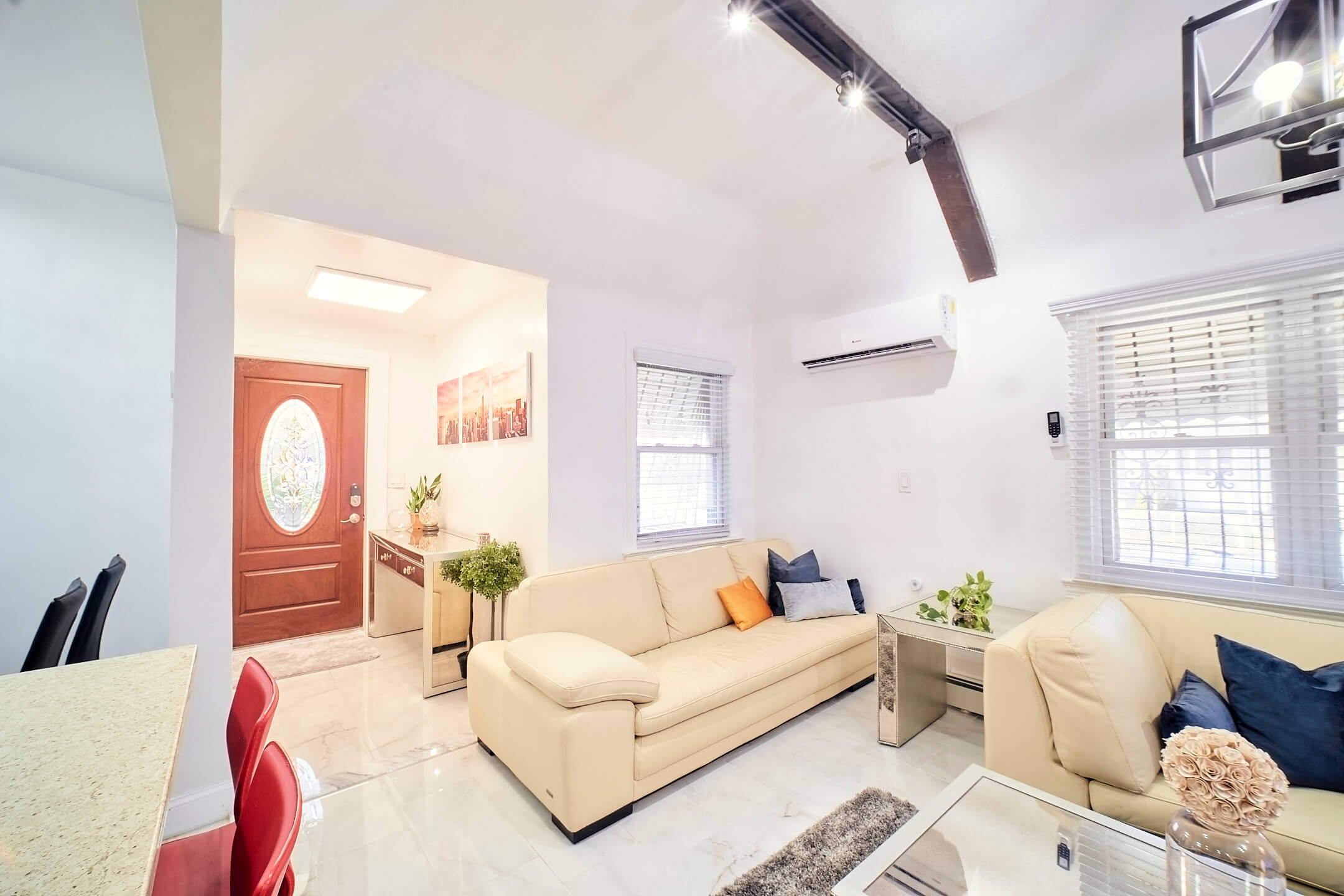 24-01 95th St, East Elmhurst, NY 11369 - Upper Level AirBnB