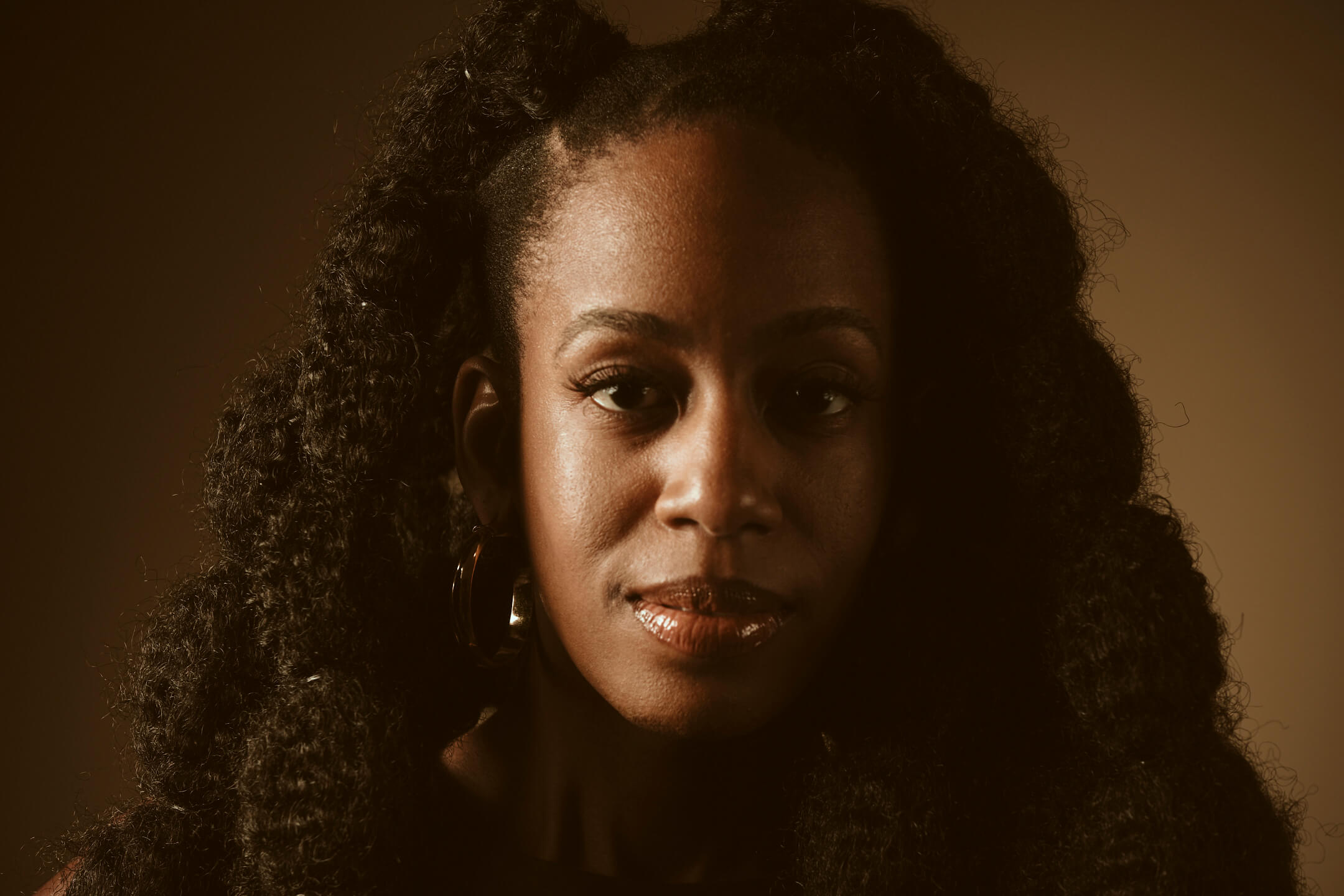 MsLarayne - Headshot Photography - Portrait Photoshoot - Newark, New jersey - Back at it Again